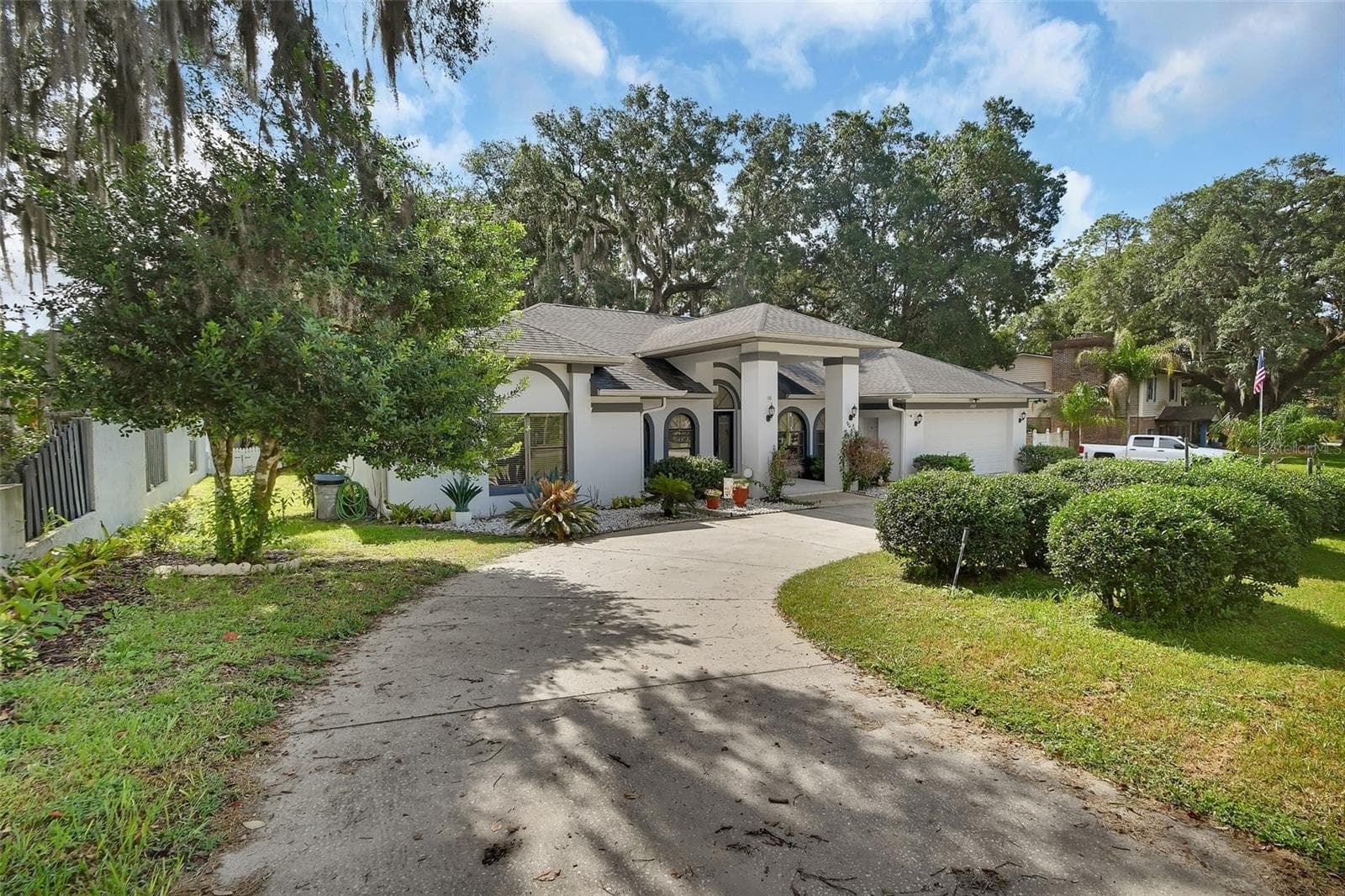 Circle Drive - 2465 ROYAL RD, DELAND
