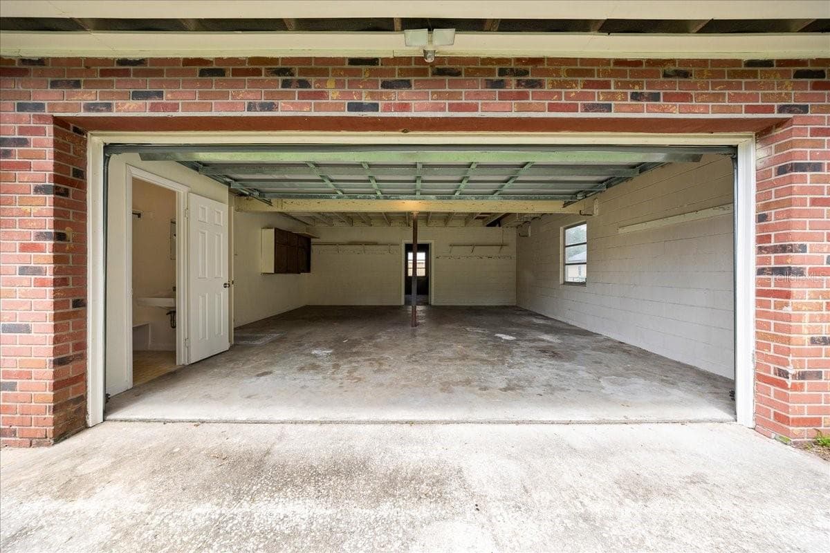 Single Family Residence at 2300 SE 38TH CT, OCALA, photo 59 of 91