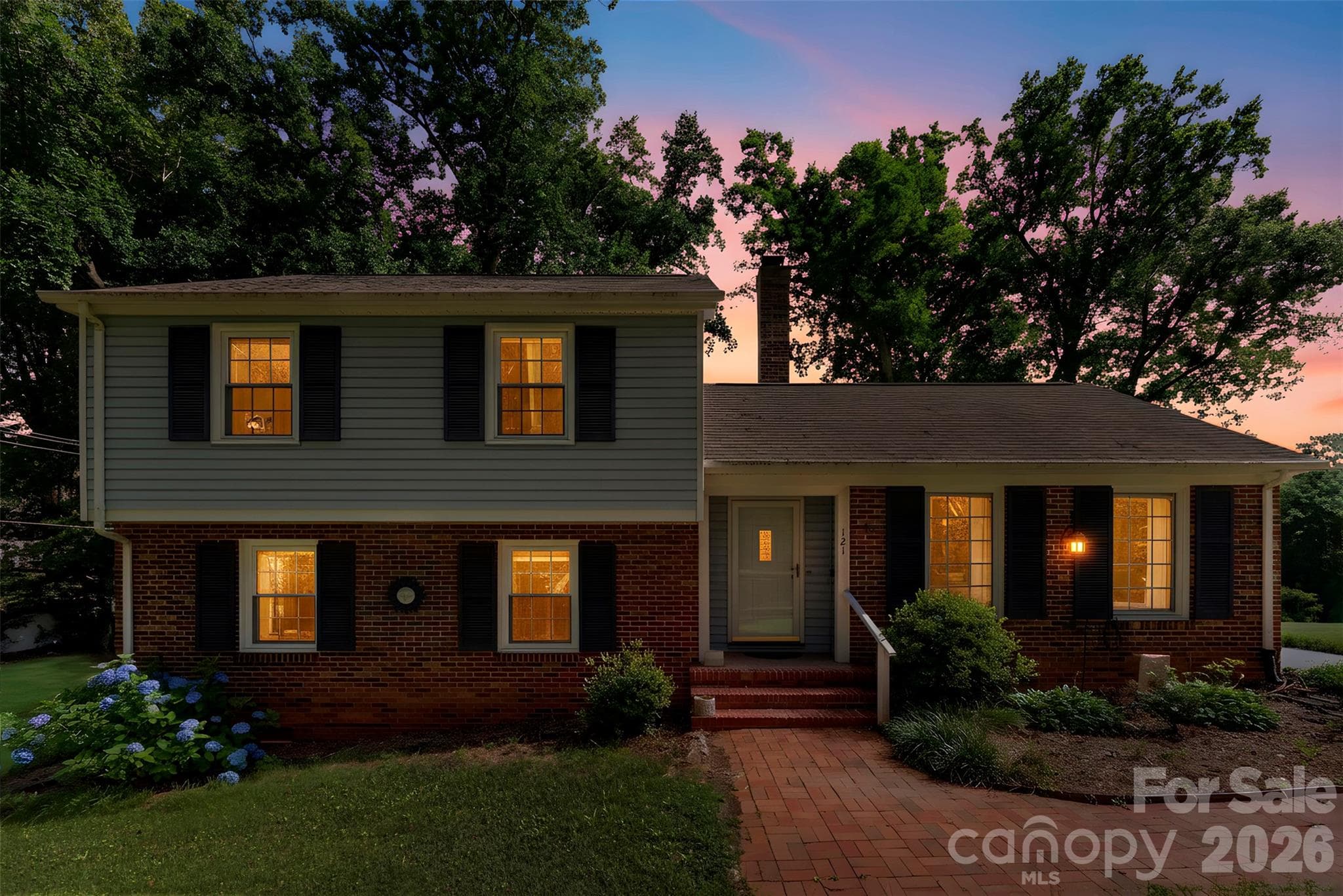 Single Family Residence at Fort Mill, photo 2 of 37
