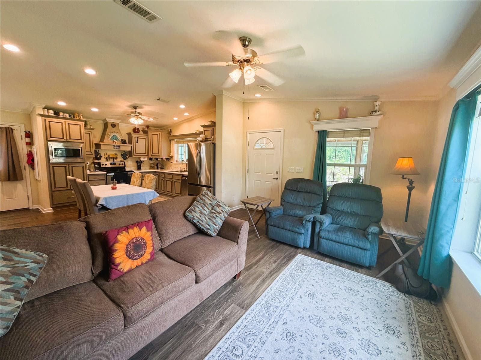 Manufactured Home at 165 SAGO PALM DR, LEESBURG, photo 34 of 63