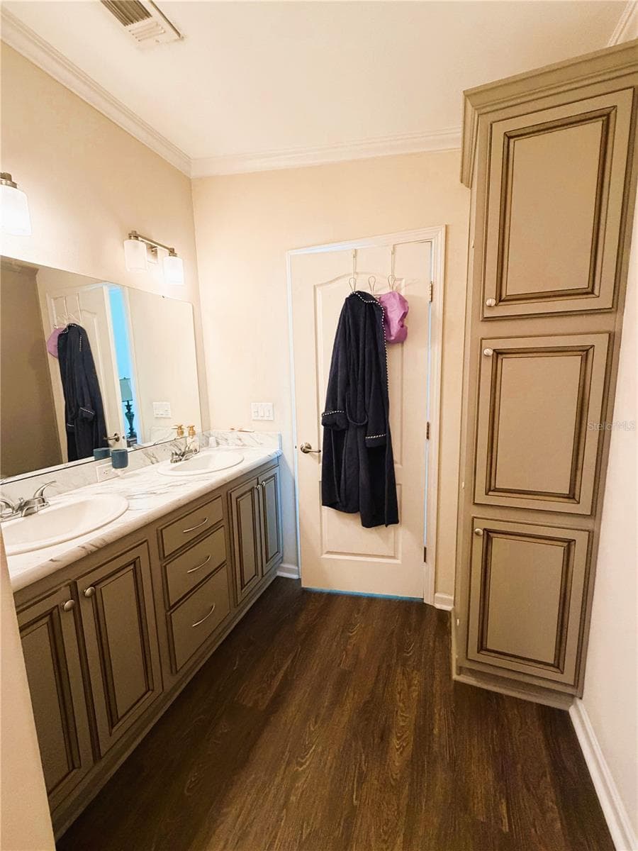 Manufactured Home at 165 SAGO PALM DR, LEESBURG, photo 51 of 63
