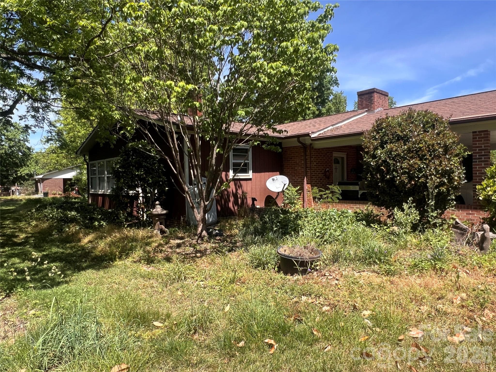 Single Family Residence at Maiden, photo 3 of 44