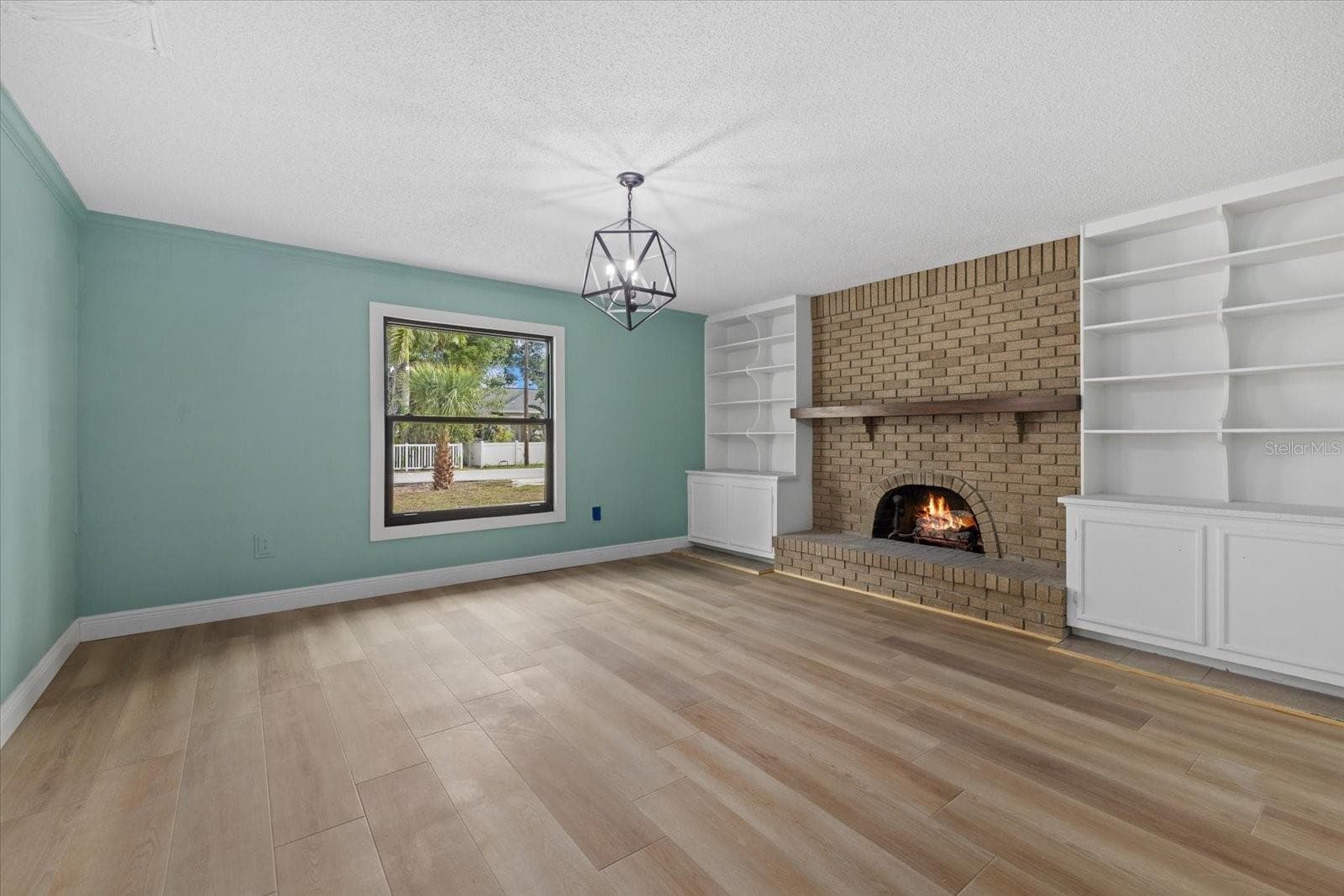 Single Family Residence at 2818 OLYMPIC ST, SARASOTA, photo 4 of 47