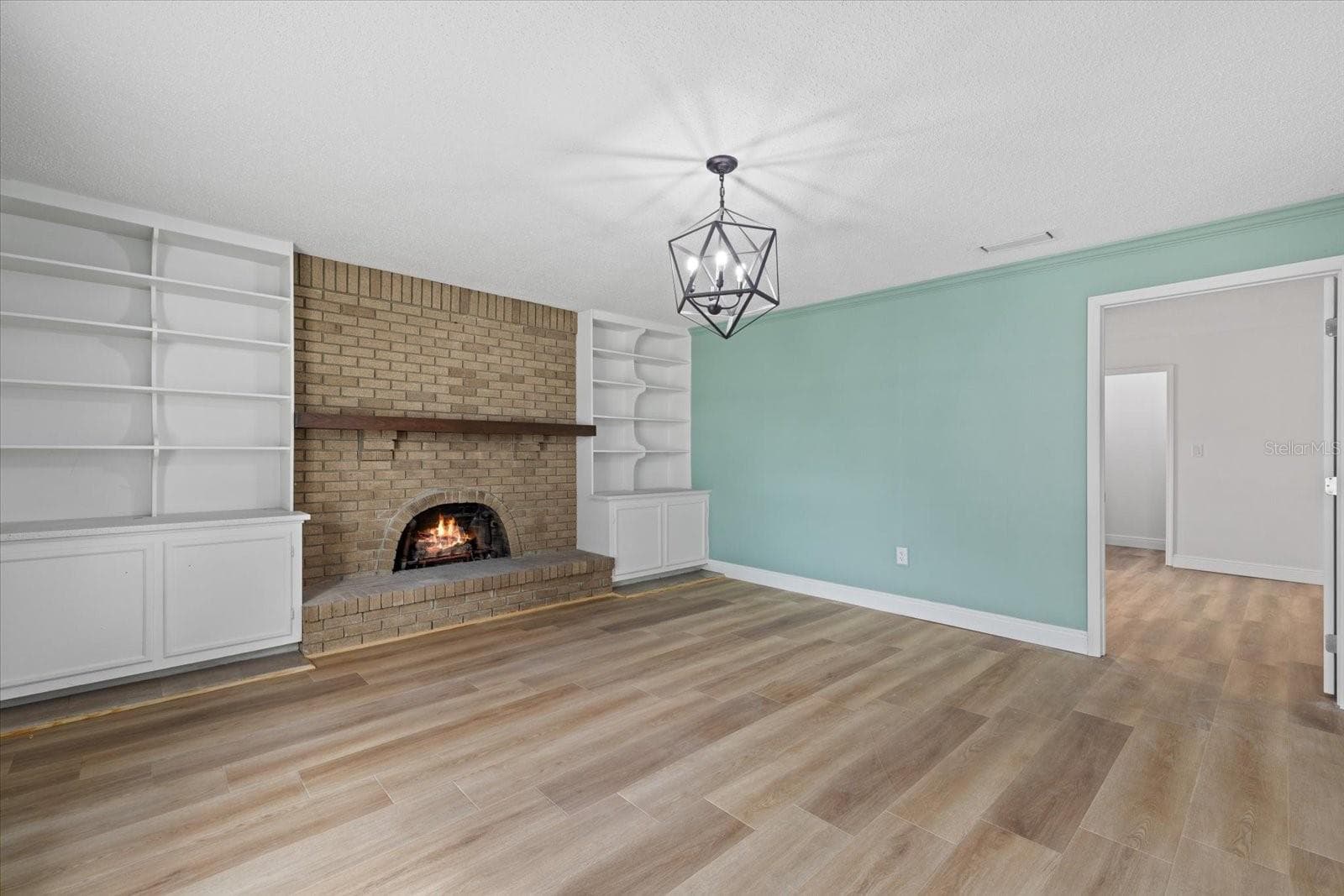 Single Family Residence at 2818 OLYMPIC ST, SARASOTA, photo 6 of 47