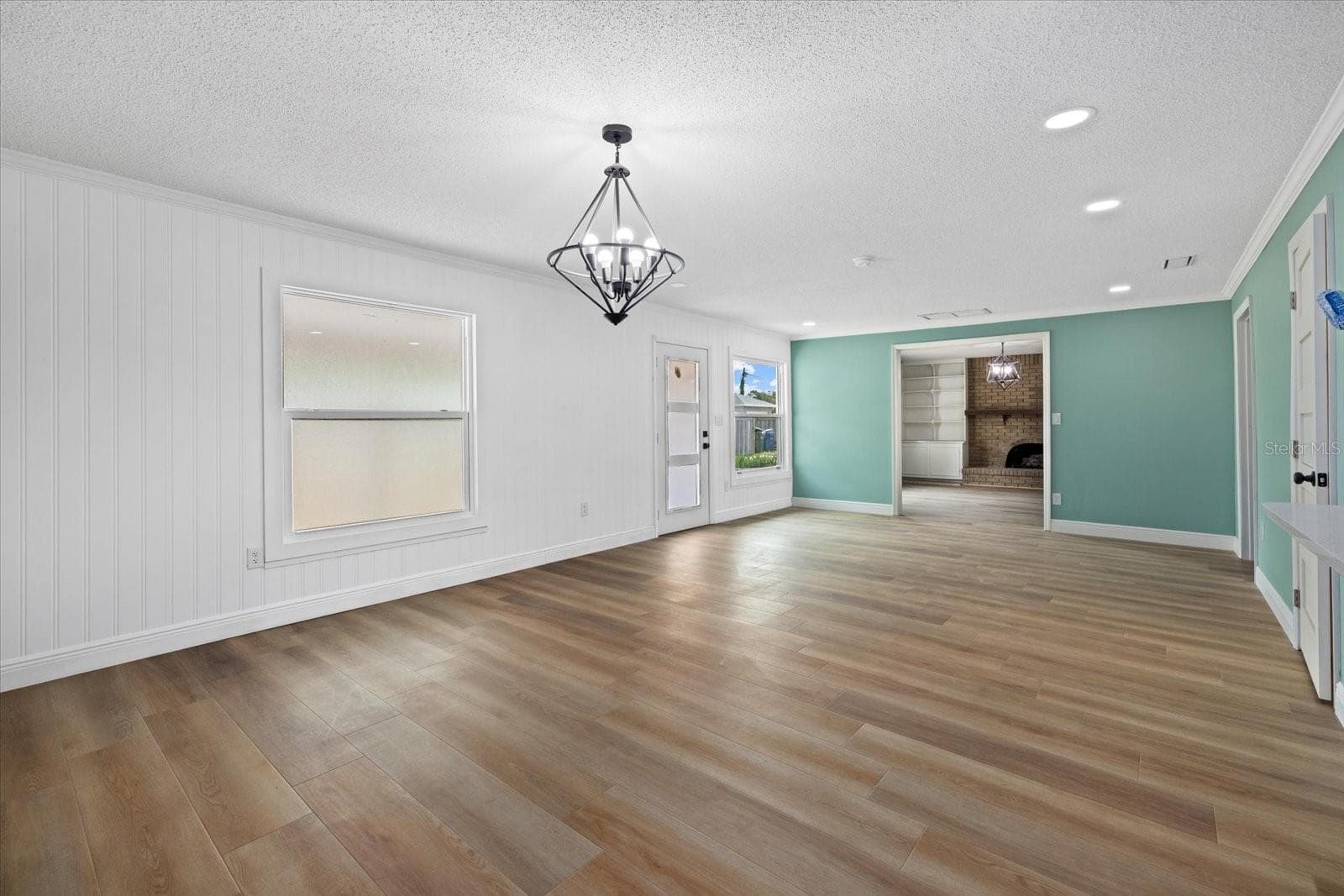 Single Family Residence at 2818 OLYMPIC ST, SARASOTA, photo 10 of 47