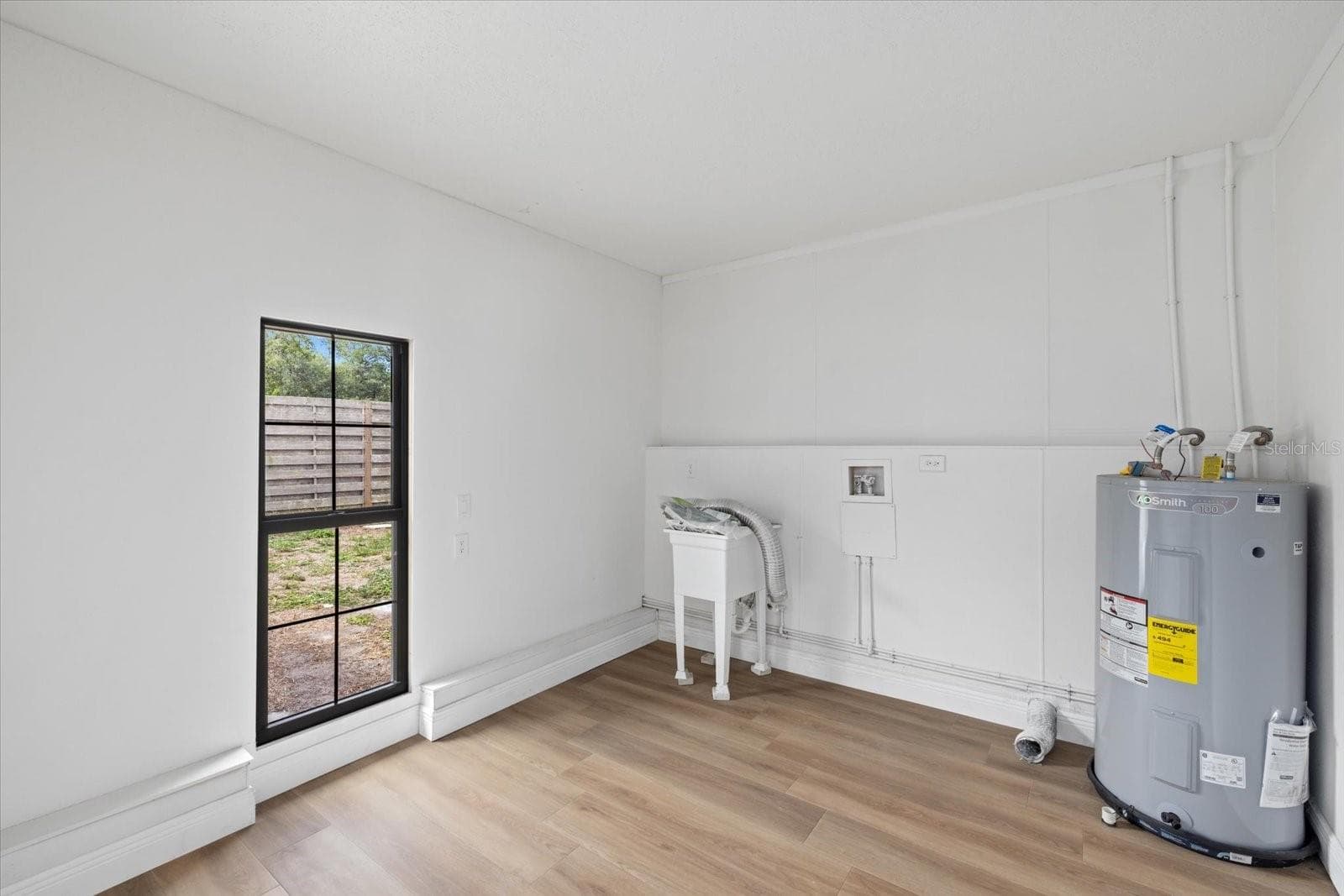 Single Family Residence at 2818 OLYMPIC ST, SARASOTA, photo 28 of 47
