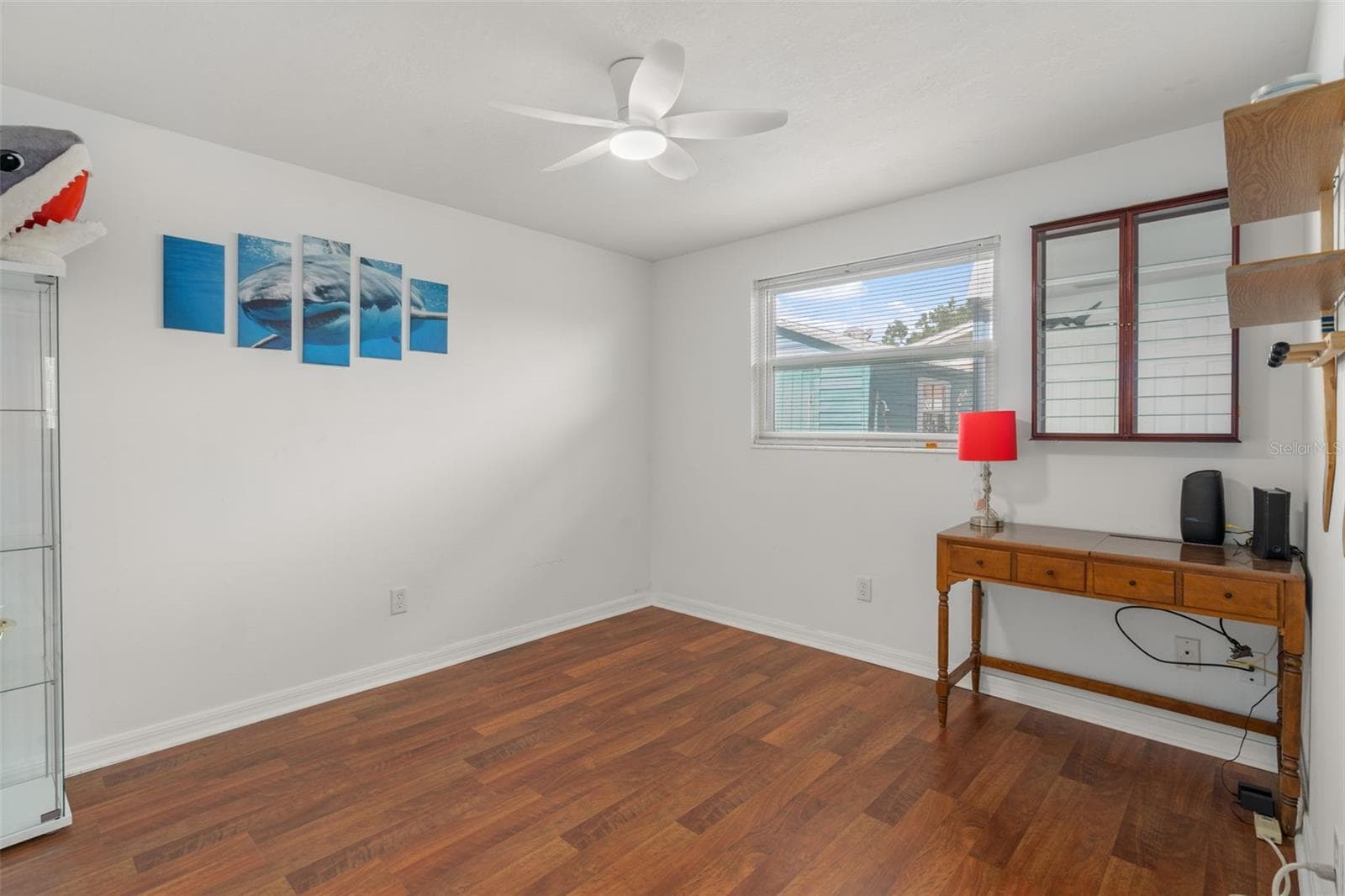 Single Family Residence at 7906 WOODVINE CIR, TAMPA, photo 18 of 34
