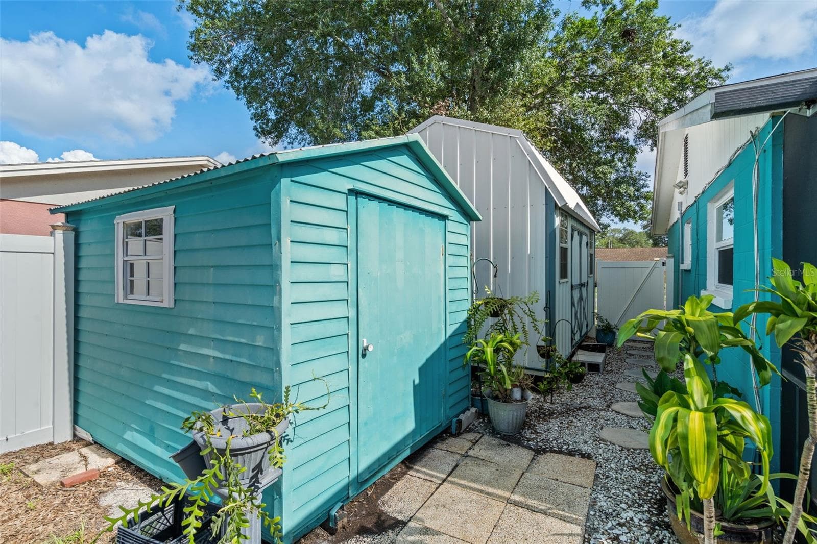 Single Family Residence at 7906 WOODVINE CIR, TAMPA, photo 31 of 34