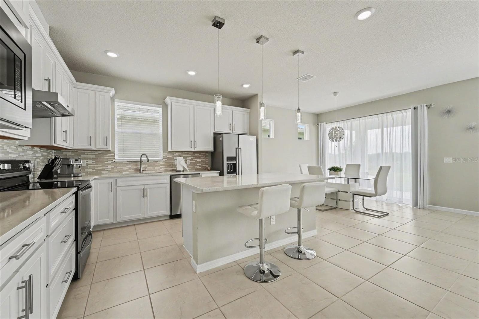 Single Family Residence at 1973 SPRING SHOWER CIR, KISSIMMEE, photo 9 of 35