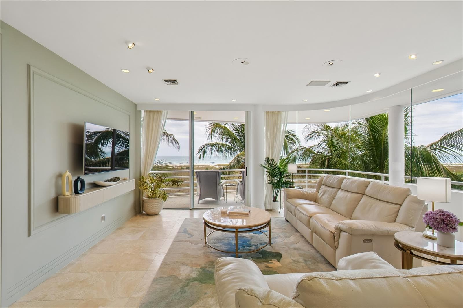 Single Family Residence at 648 BEACH RD, SARASOTA, photo 19 of 37