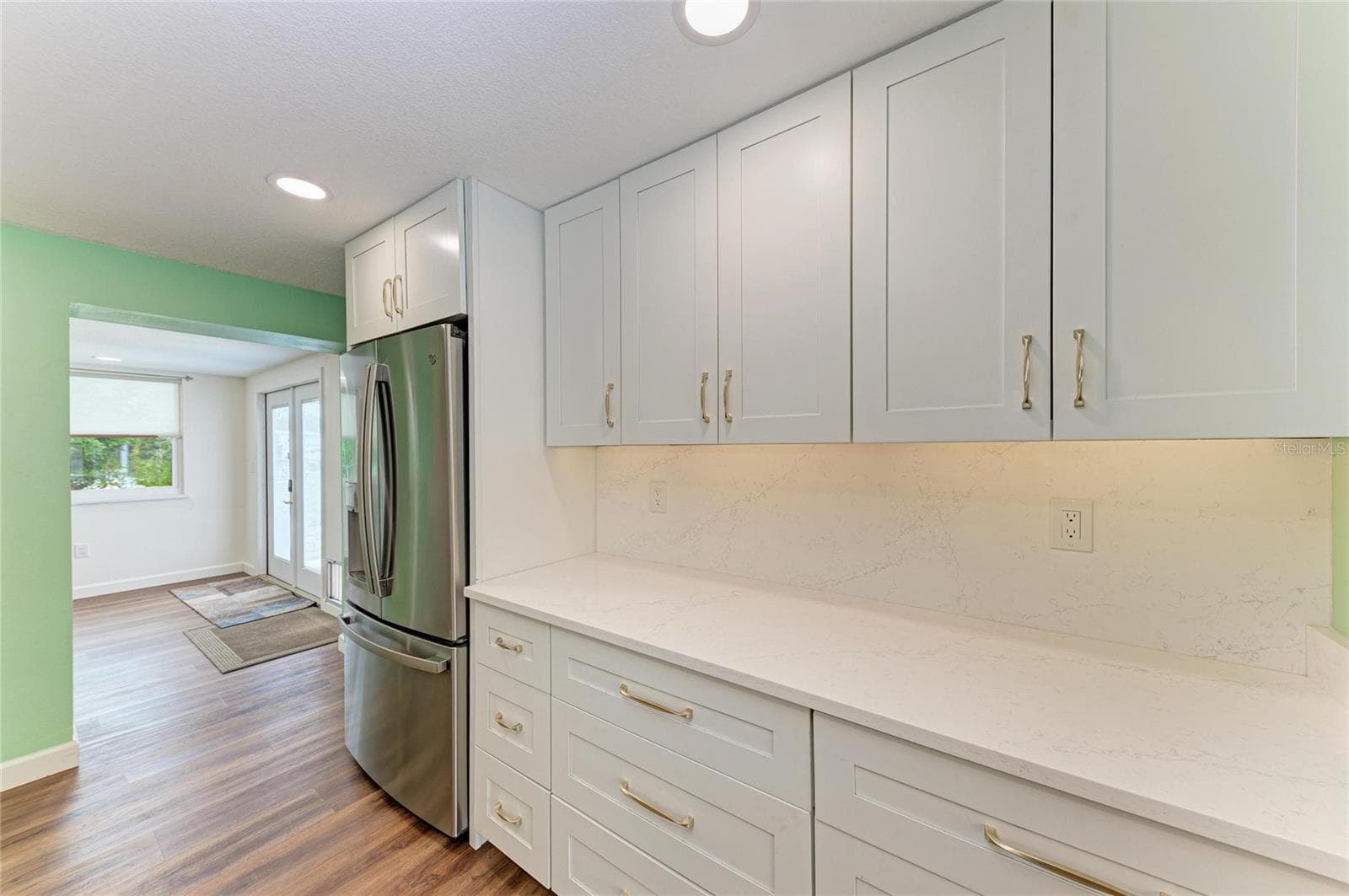 Single Family Residence at 2317 S TUTTLE AVE, SARASOTA, photo 10 of 55