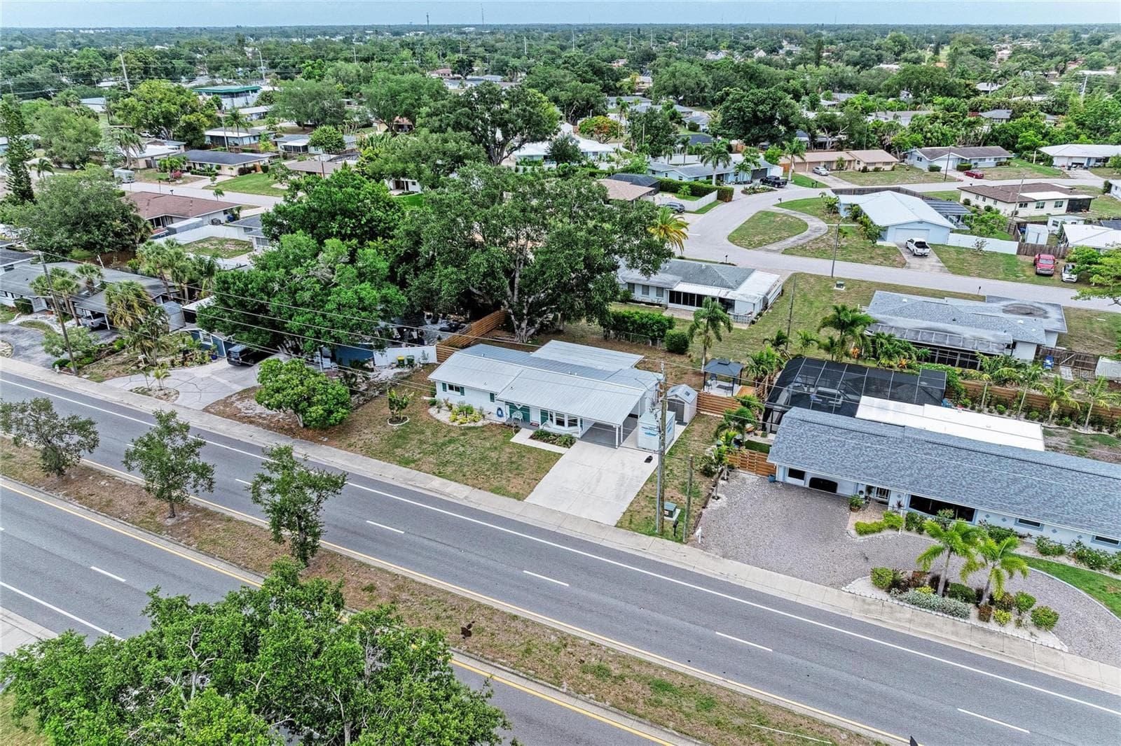 Single Family Residence at 2317 S TUTTLE AVE, SARASOTA, photo 53 of 55