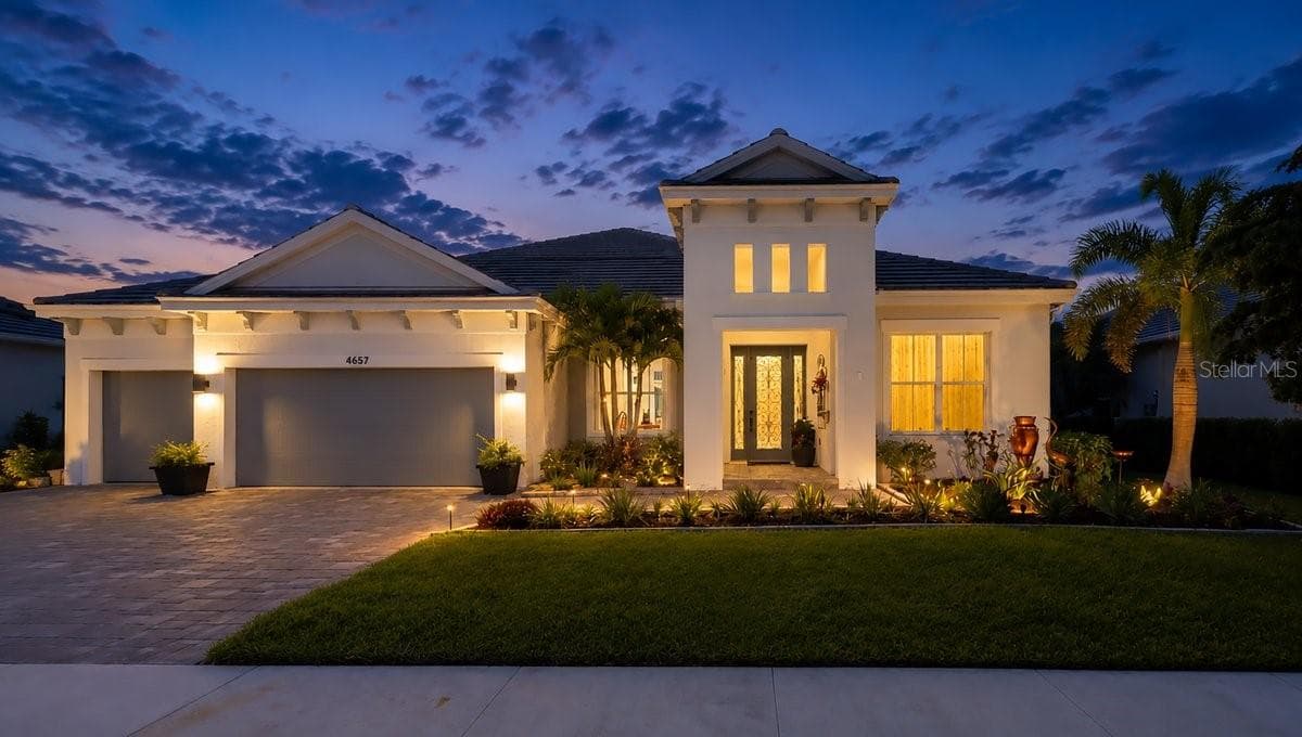 Single Family Residence at 4657 ANTRIM DR, SARASOTA, photo 2 of 34