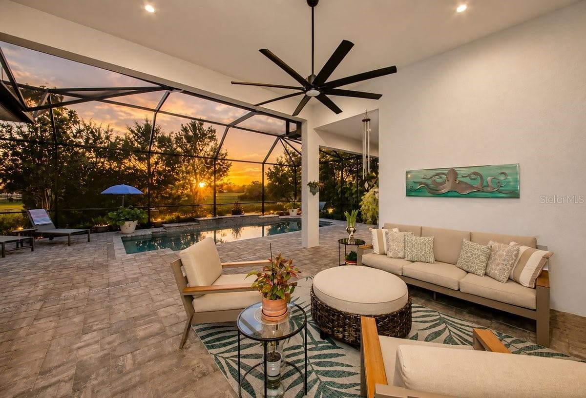 Single Family Residence at 4657 ANTRIM DR, SARASOTA, photo 3 of 34