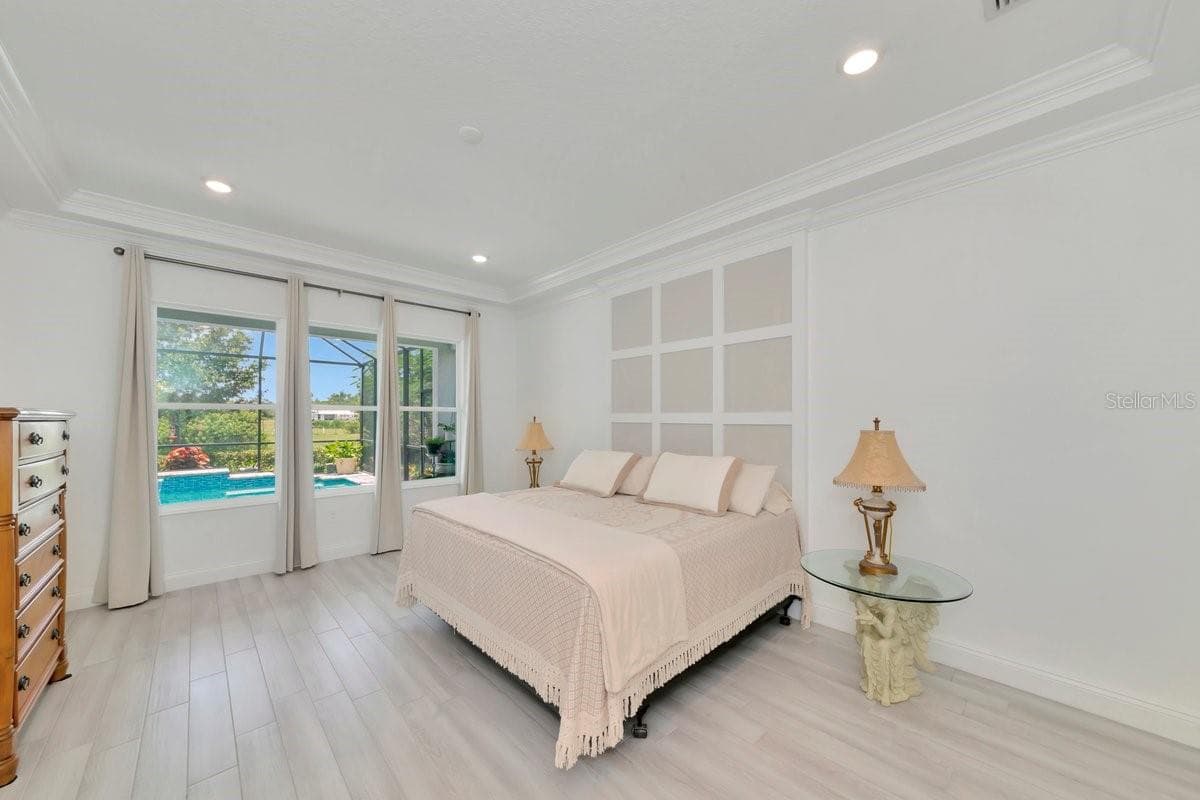 Single Family Residence at 4657 ANTRIM DR, SARASOTA, photo 17 of 34