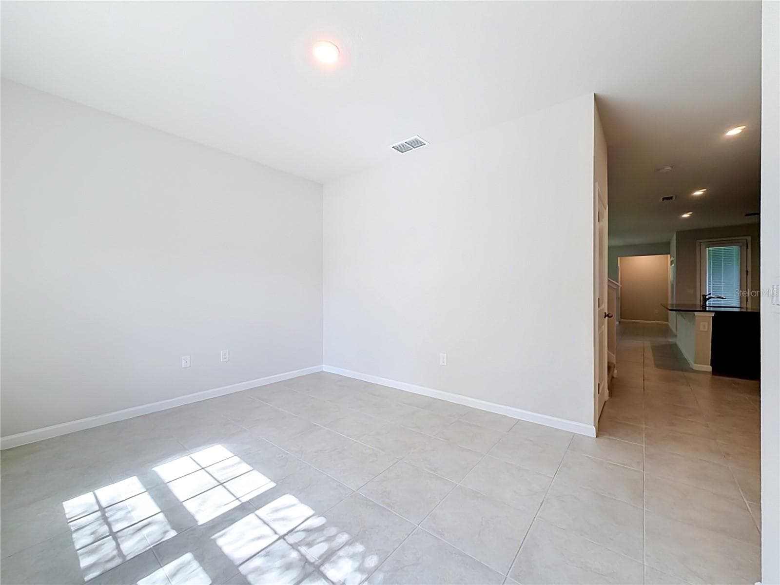 Single Family Residence at 5754 SURPRISE LILY DR, WINTER GARDEN, photo 7 of 40