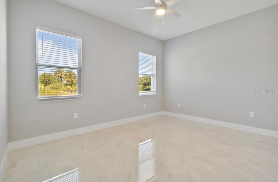 Single Family Residence at 20462 KENILWORTH BLVD, PORT CHARLOTTE, photo 5 of 12