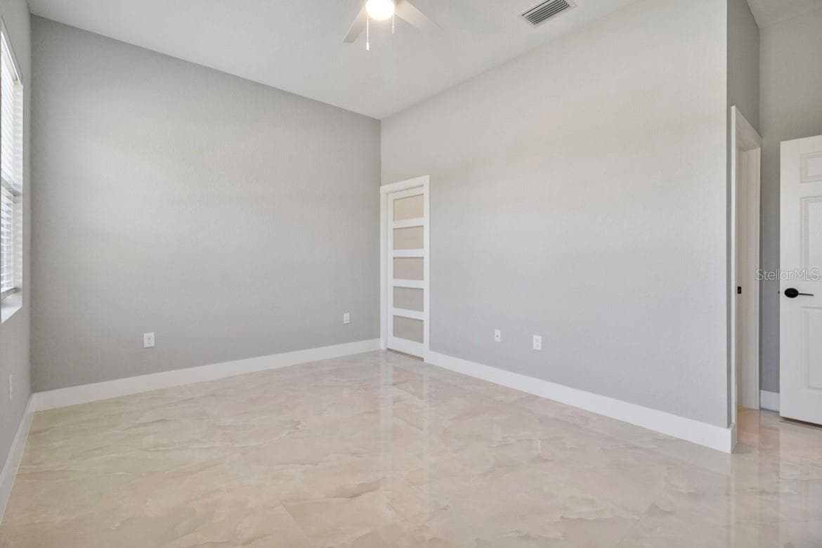 Single Family Residence at 20462 KENILWORTH BLVD, PORT CHARLOTTE, photo 10 of 12