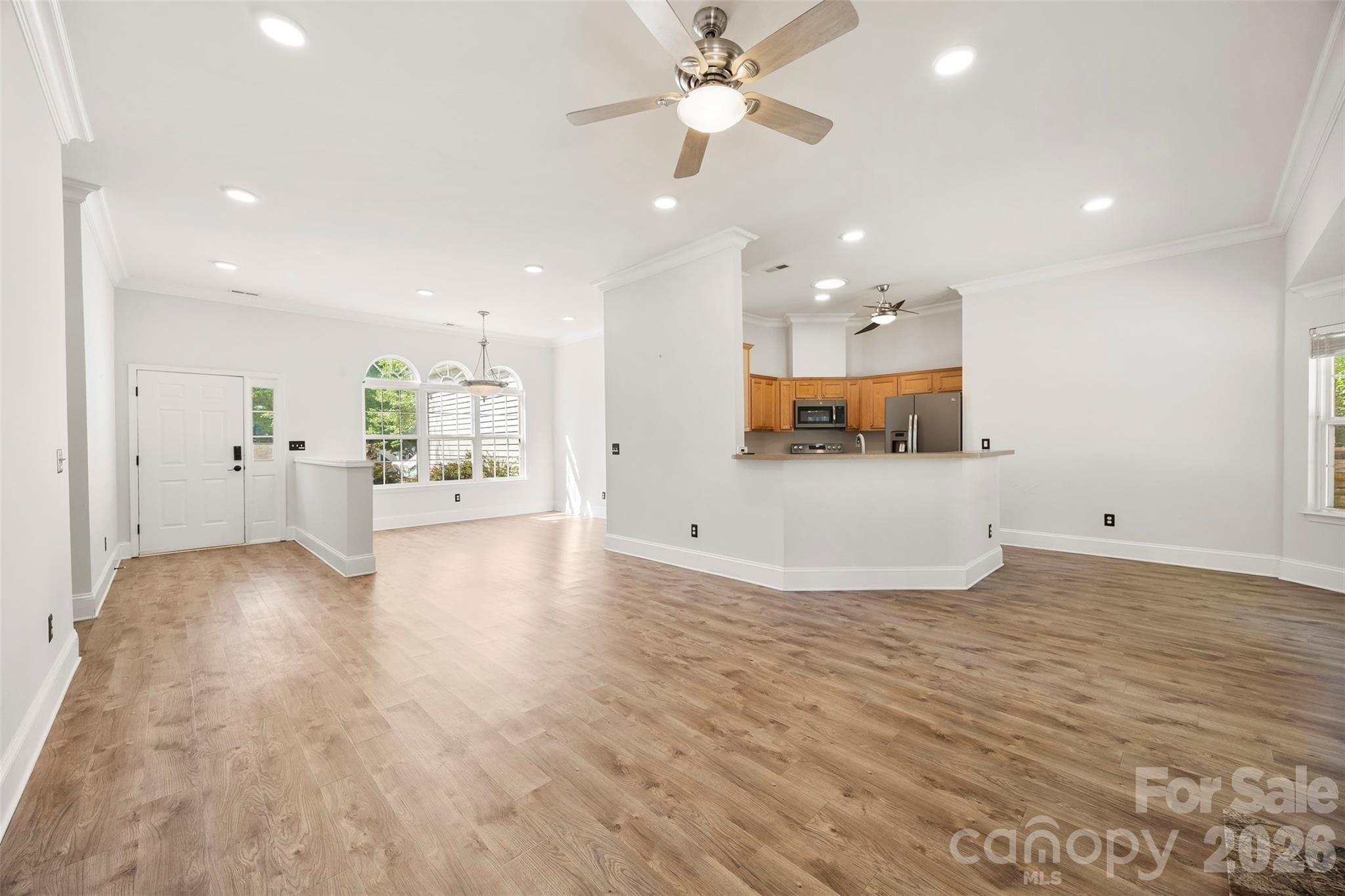 Single Family Residence at Huntersville, photo 7 of 27