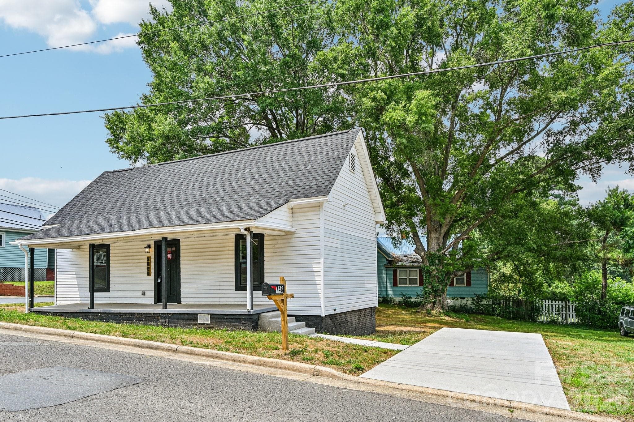 Single Family Residence at Albemarle, photo 2 of 28