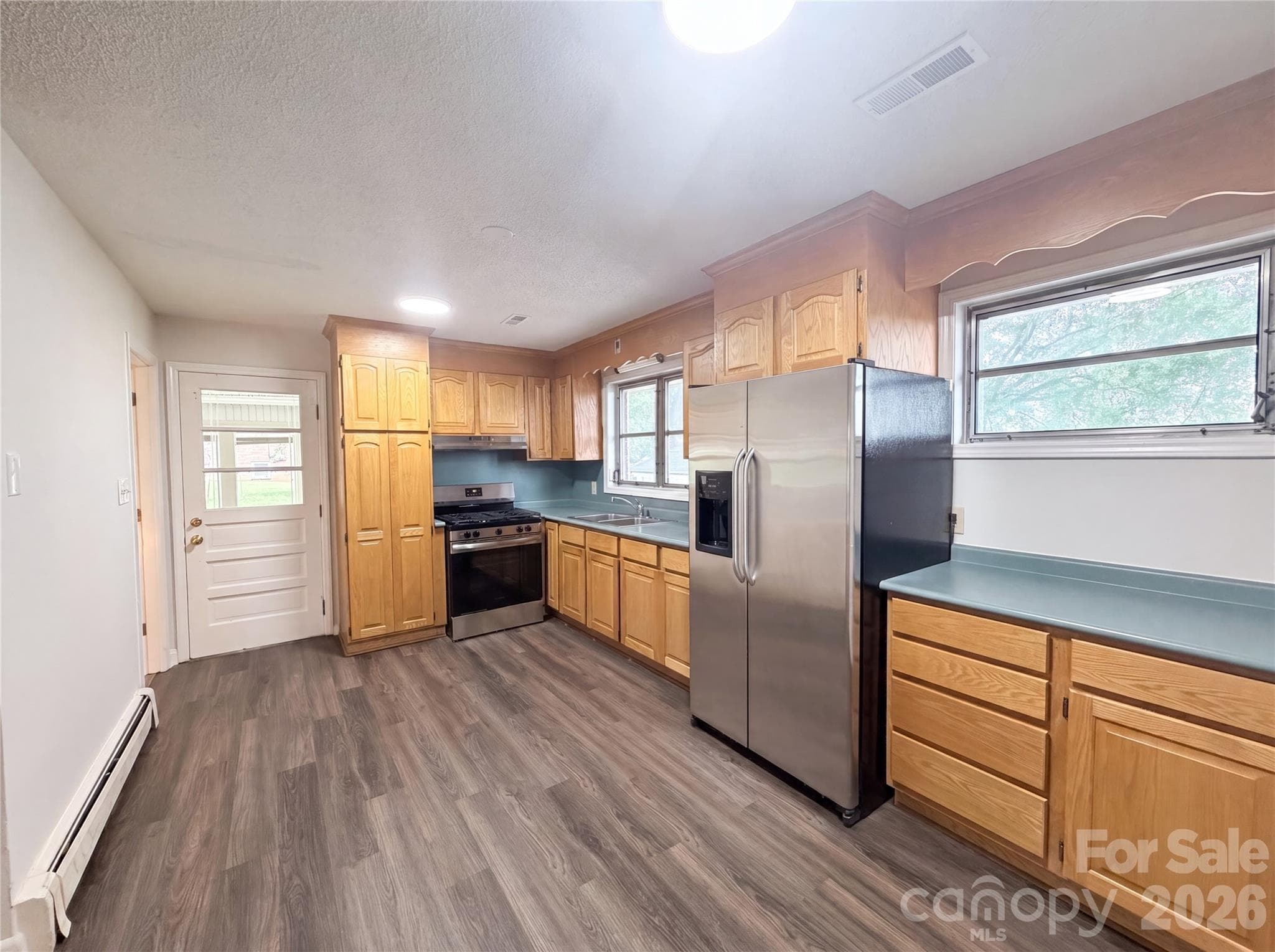 Single Family Residence at Statesville, photo 2 of 20