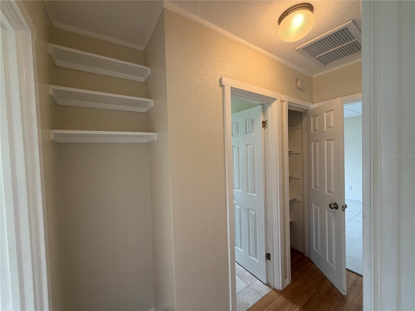 Office Nook Filing Space - 2301 E WARM SPRINGS AVE, COLEMAN
