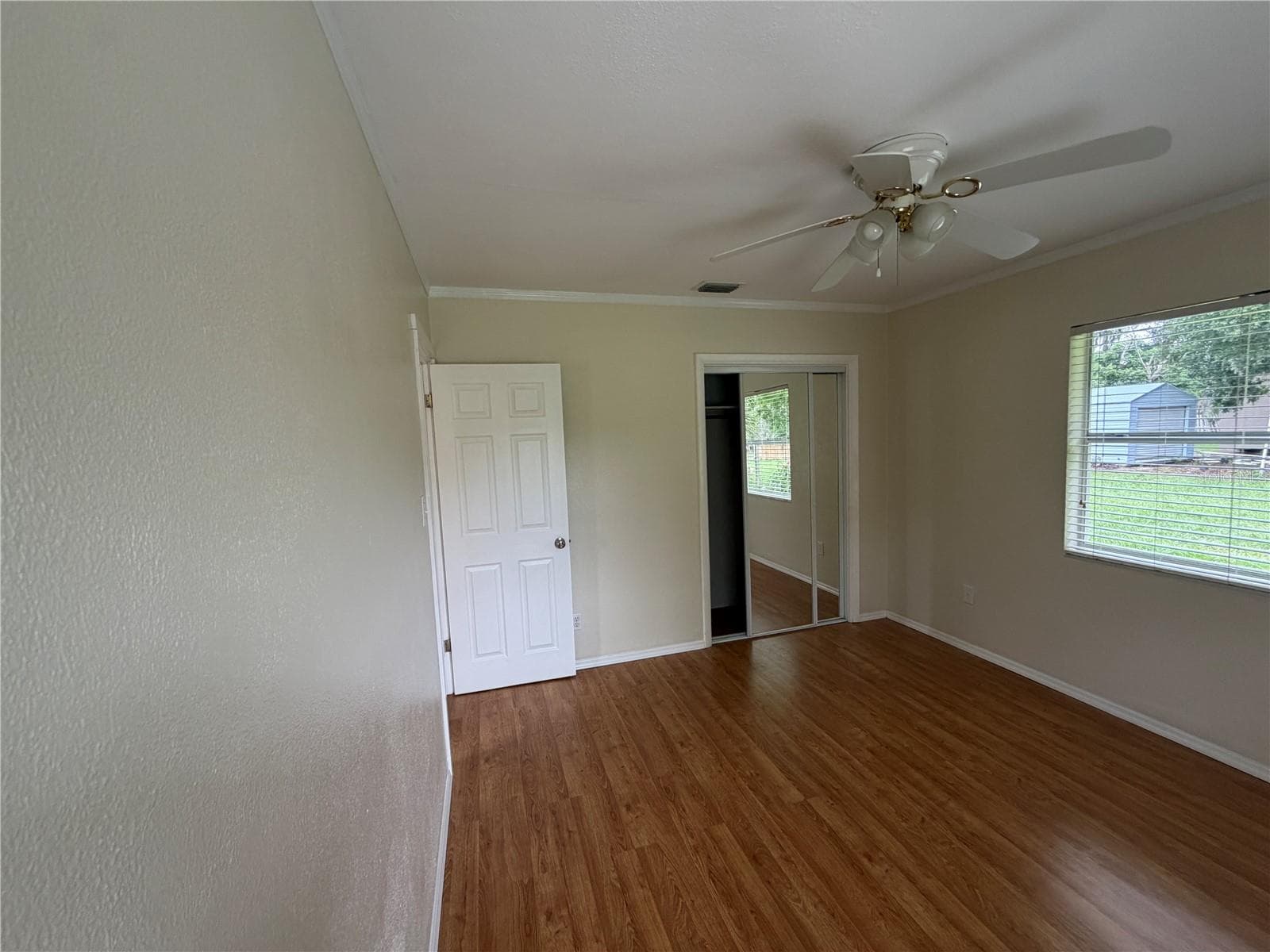 2nd BR - 2301 E WARM SPRINGS AVE, COLEMAN
