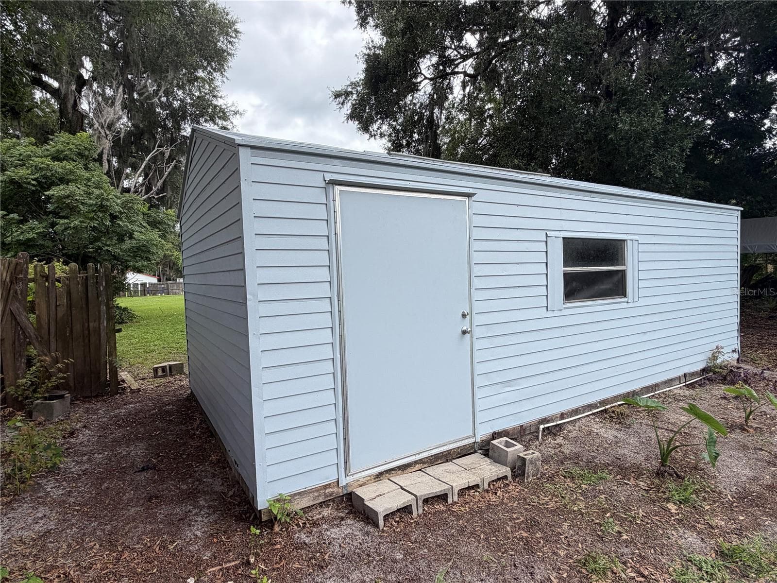 12x24 Storage Shed - 2301 E WARM SPRINGS AVE, COLEMAN