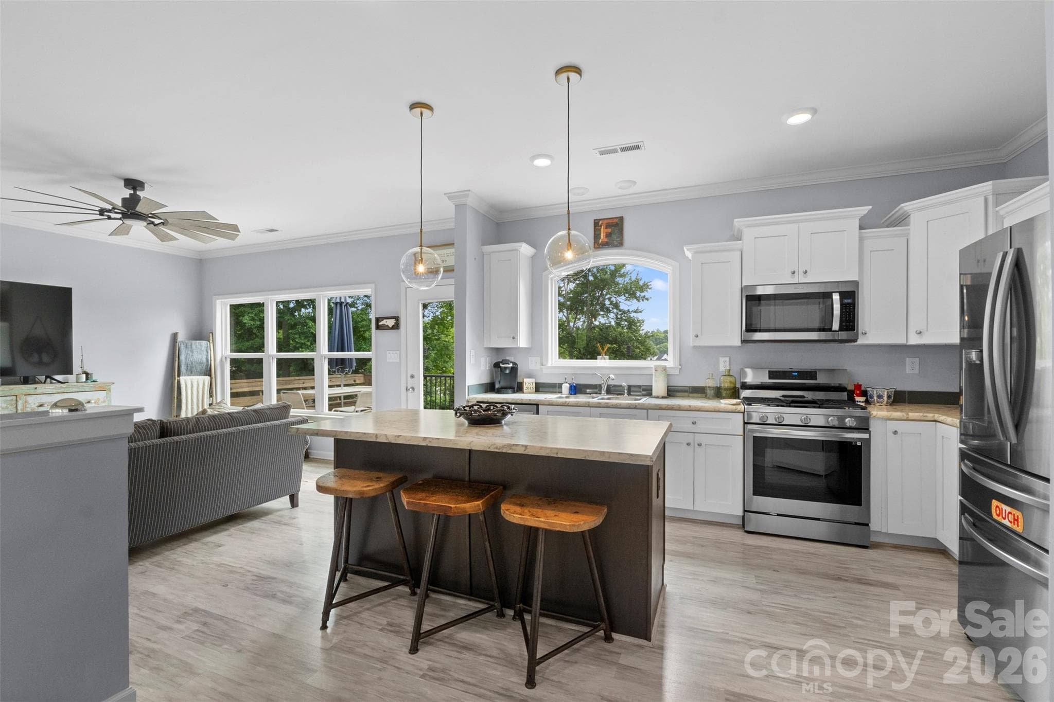 Single Family Residence at Lexington, photo 13 of 48