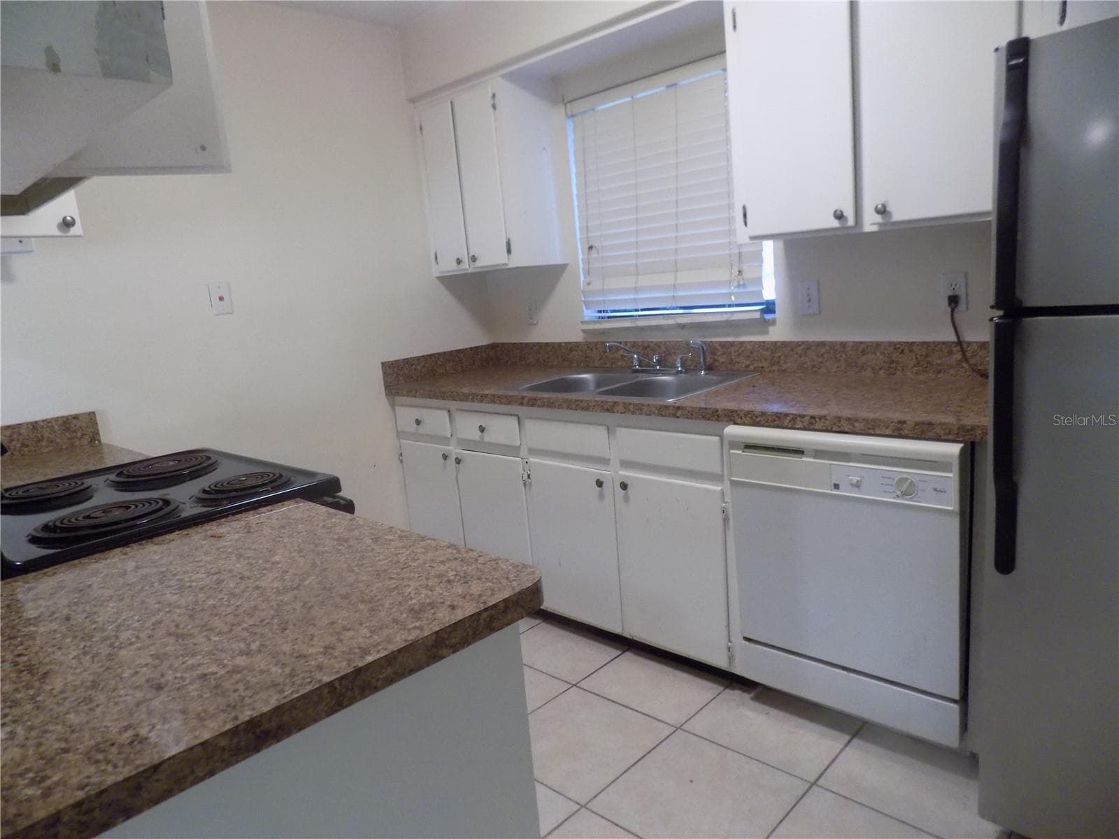 A Kitchen - 713 SW 69 ST, GAINESVILLE