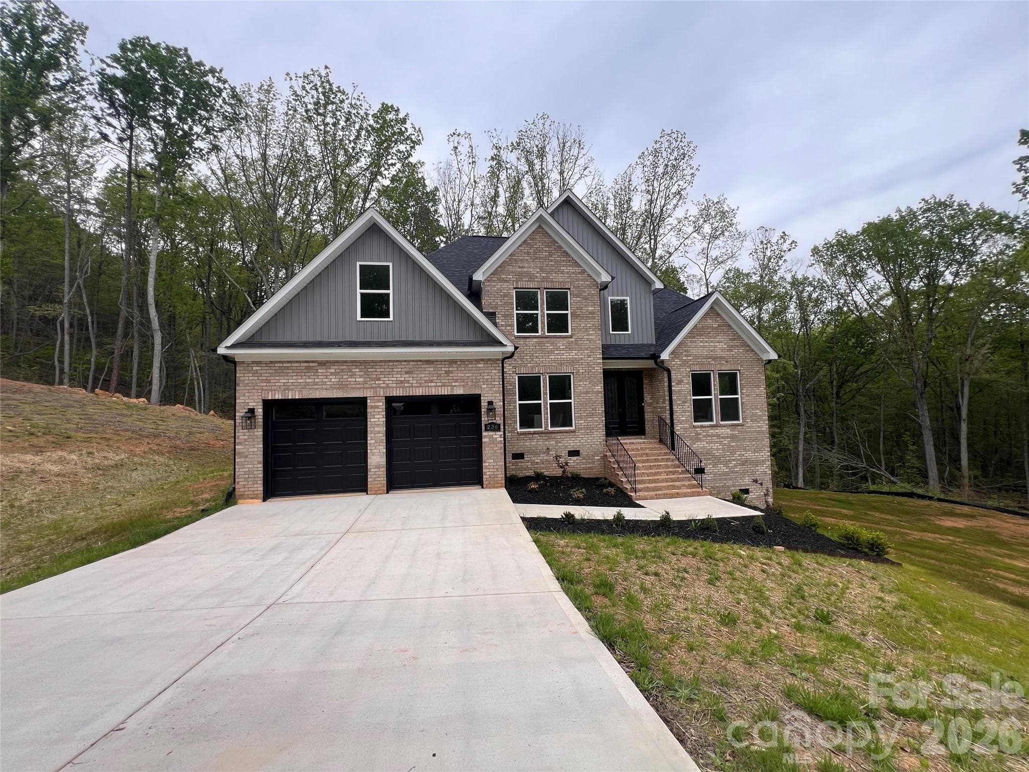 Single Family Residence at 236 Mark Ryan Lane, Dallas, photo 2 of 31