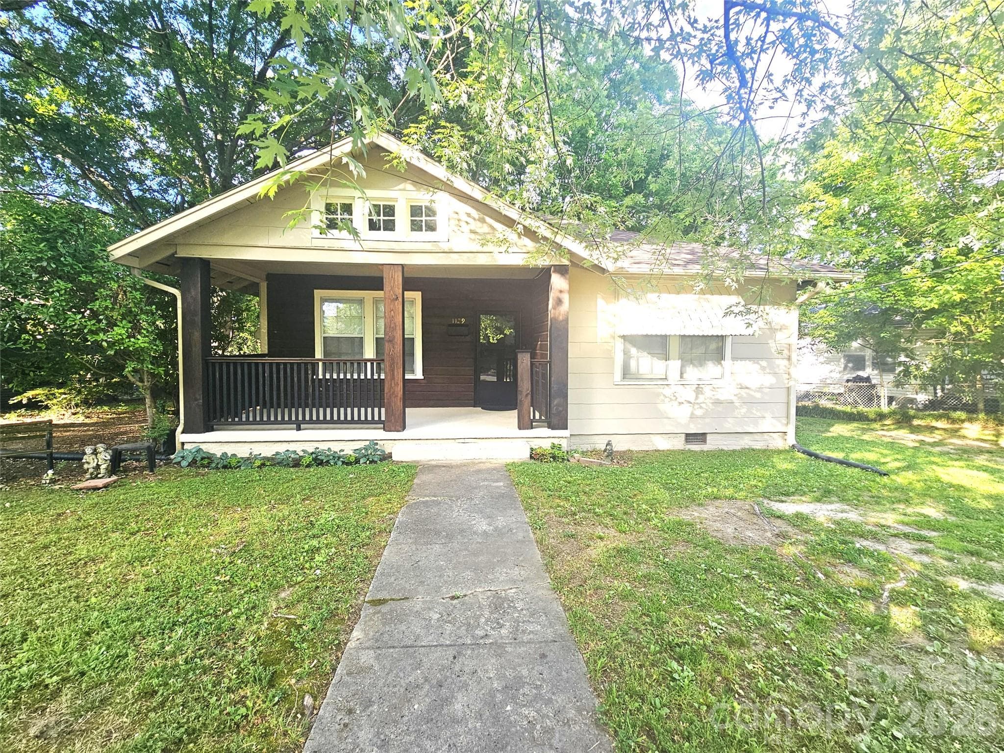Single Family Residence at Gastonia, photo 3 of 24