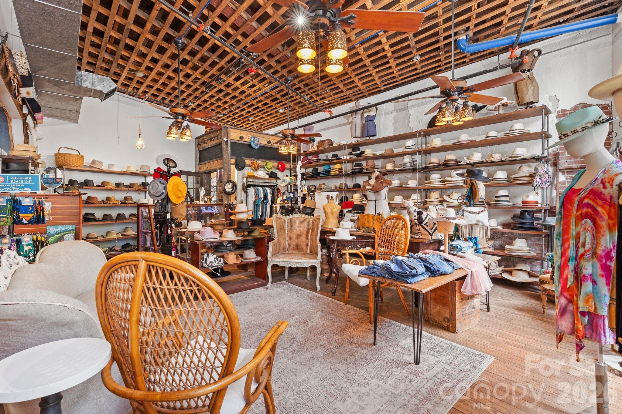top level retail - 69 Locust Street, Spruce Pine