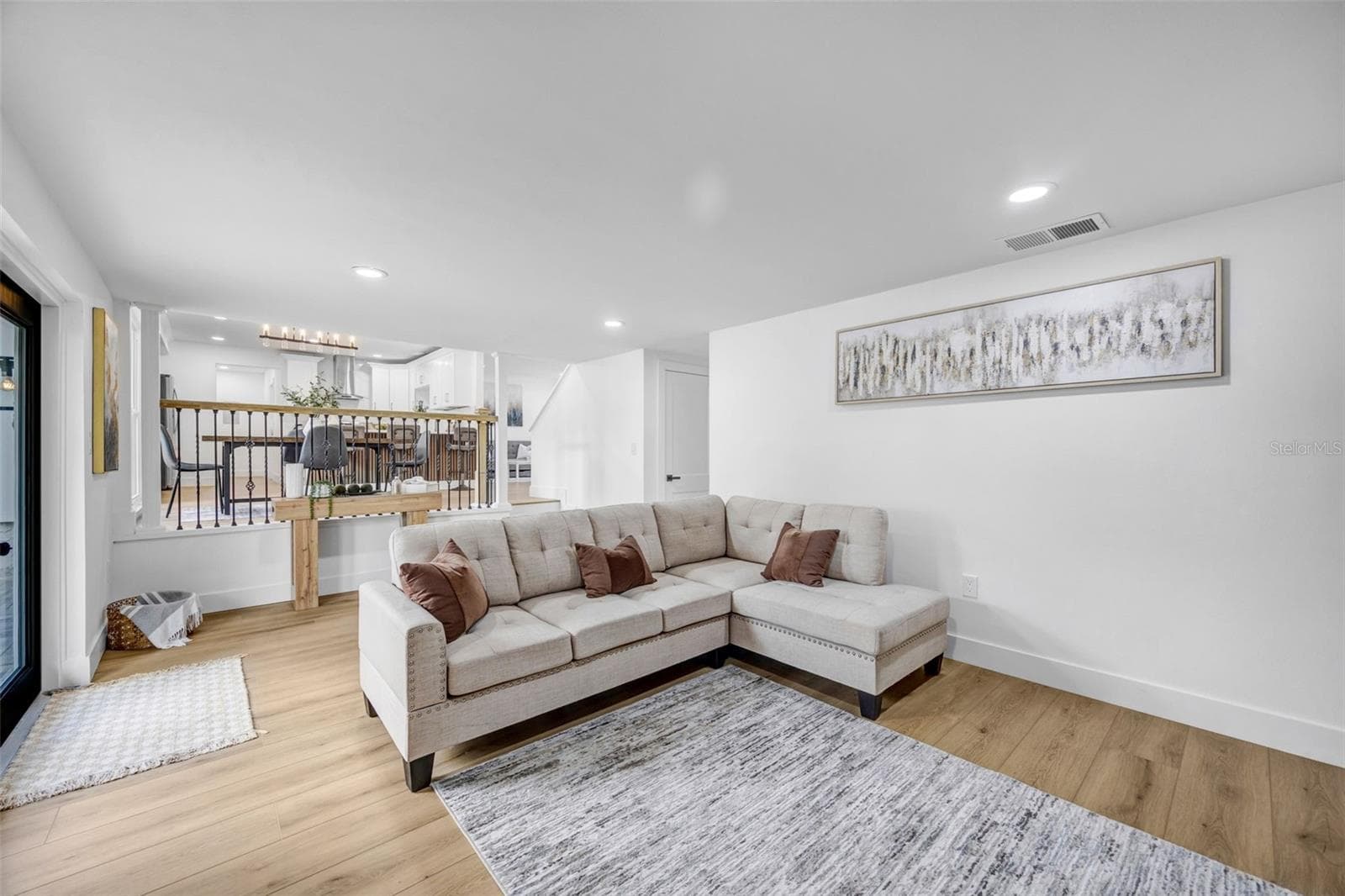 Family Room - 22369 SOUTHSHORE DR, LAND O LAKES