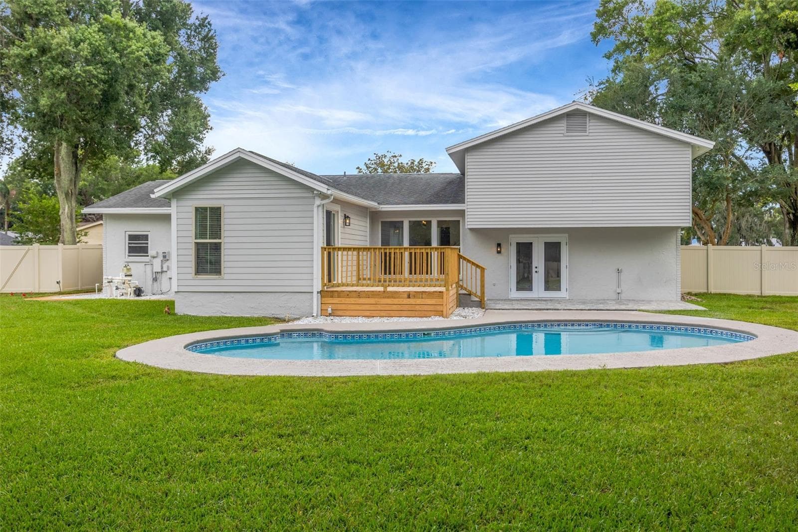 Backyard - 22369 SOUTHSHORE DR, LAND O LAKES