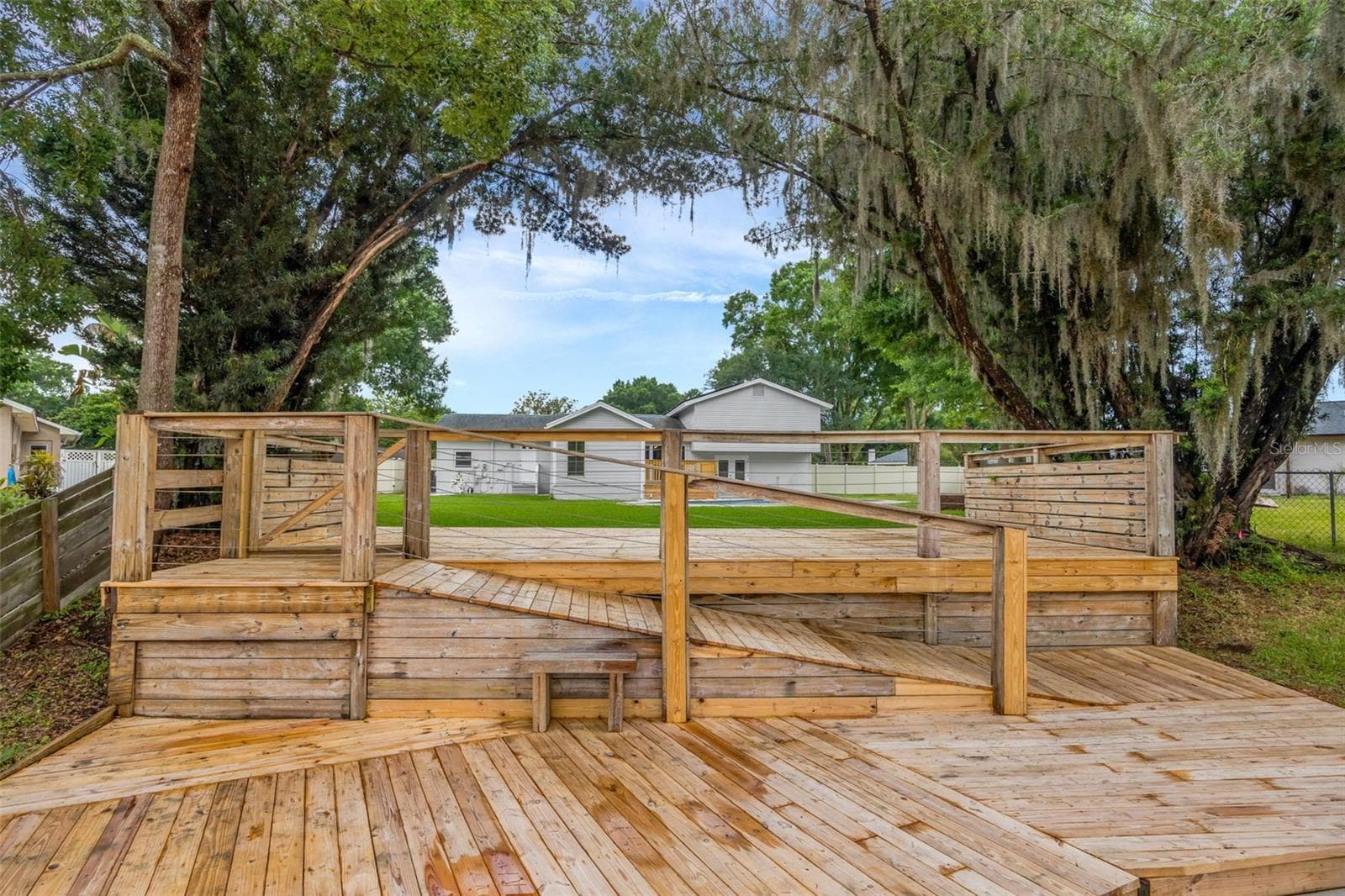 Canal Dock - 22369 SOUTHSHORE DR, LAND O LAKES