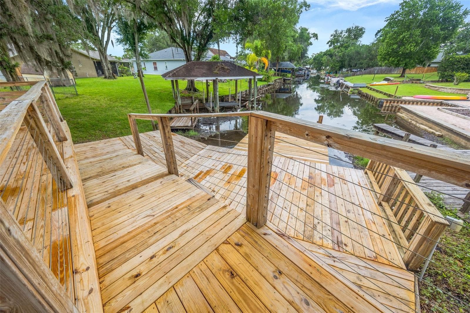 Canal Dock - 22369 SOUTHSHORE DR, LAND O LAKES