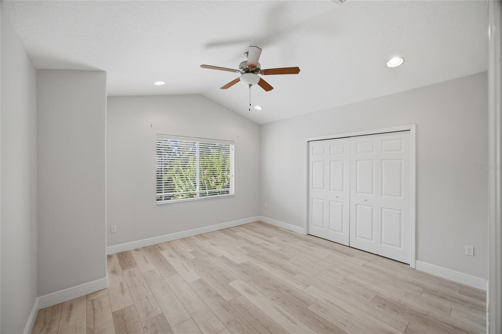 front bedroom - 485 HARBOR RIDGE DR, PALM HARBOR