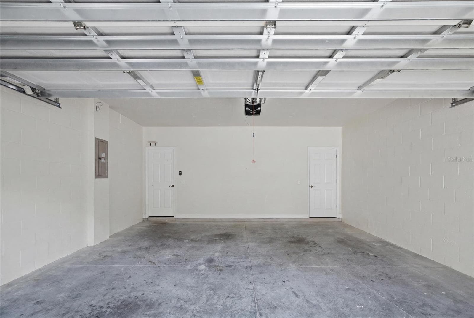 2 car garage - 485 HARBOR RIDGE DR, PALM HARBOR