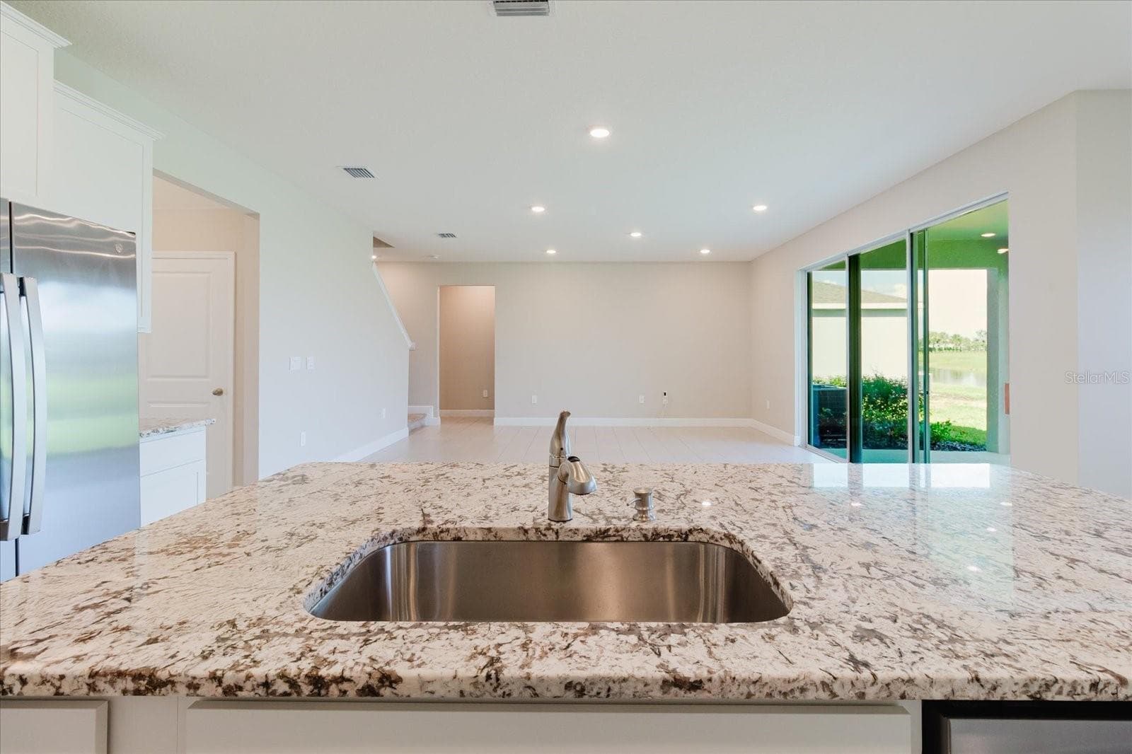 Single Family Residence at 16725 BARNWOOD PL, BRADENTON, photo 12 of 74