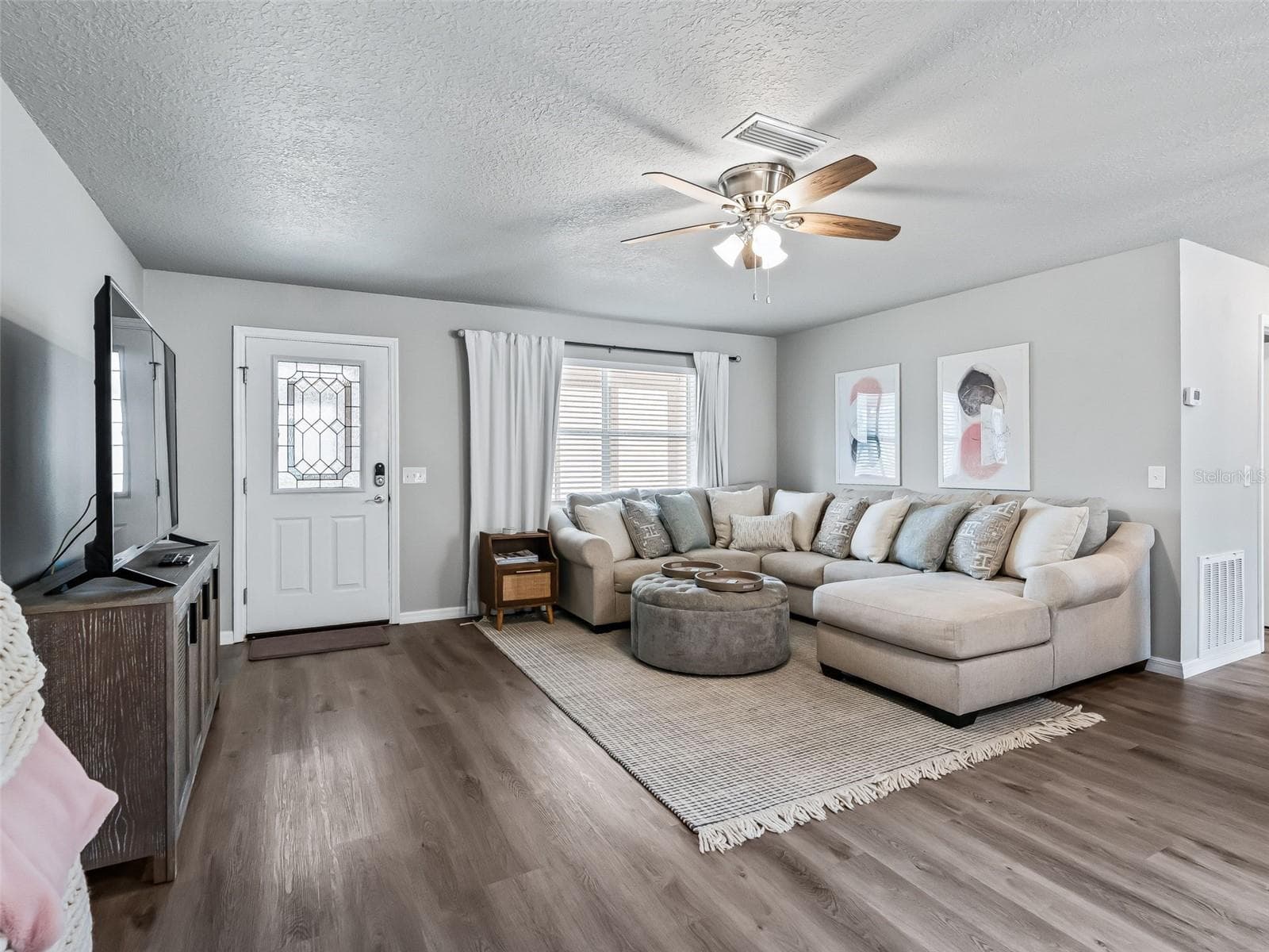 Single Family Residence at 321 SAN MARINO DR, THE VILLAGES, photo 6 of 43