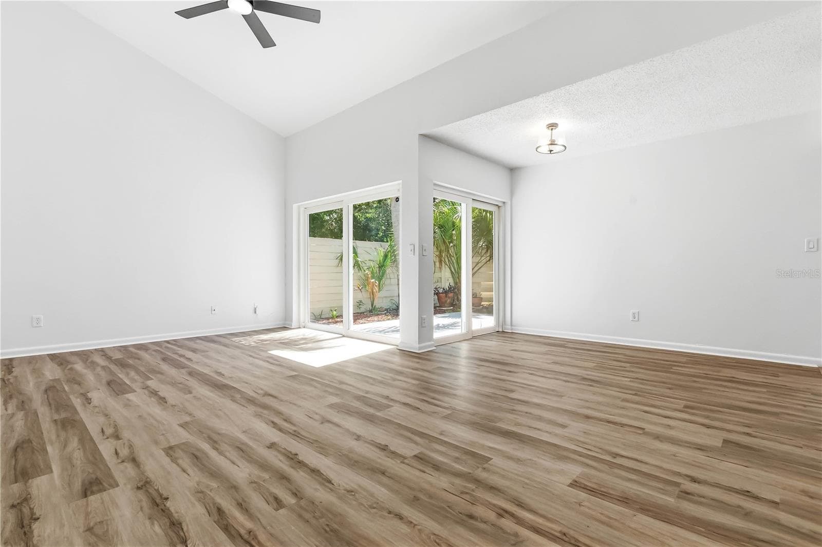 Villa at 2628 CEDAR VIEW CT, CLEARWATER, photo 4 of 24