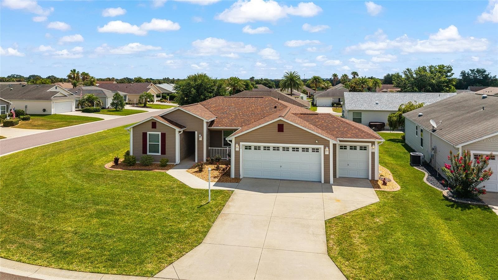 Single Family Residence at 2446 HOPESPRING LOOP, THE VILLAGES, photo 39 of 53