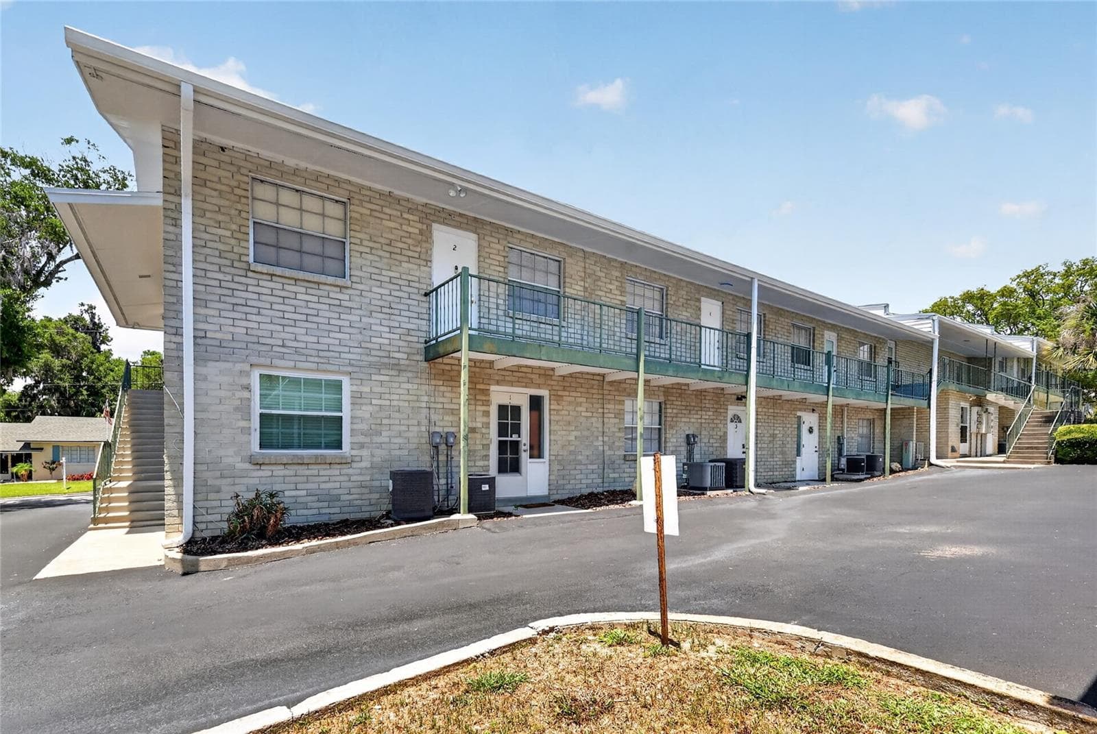 Condominium at 200 E 10TH AVE #8, MOUNT DORA, photo 19 of 34
