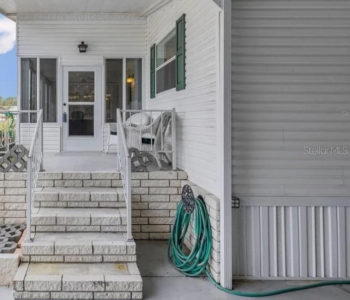 Manufactured Home at 30 FLORENCE BLVD, DEBARY, photo 5 of 48