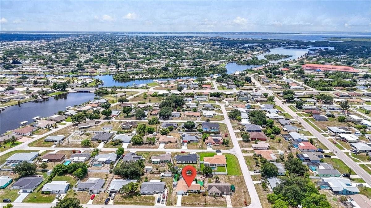 Single Family Residence at 885 FAIRFAX TER NW, PORT CHARLOTTE, photo 31 of 35