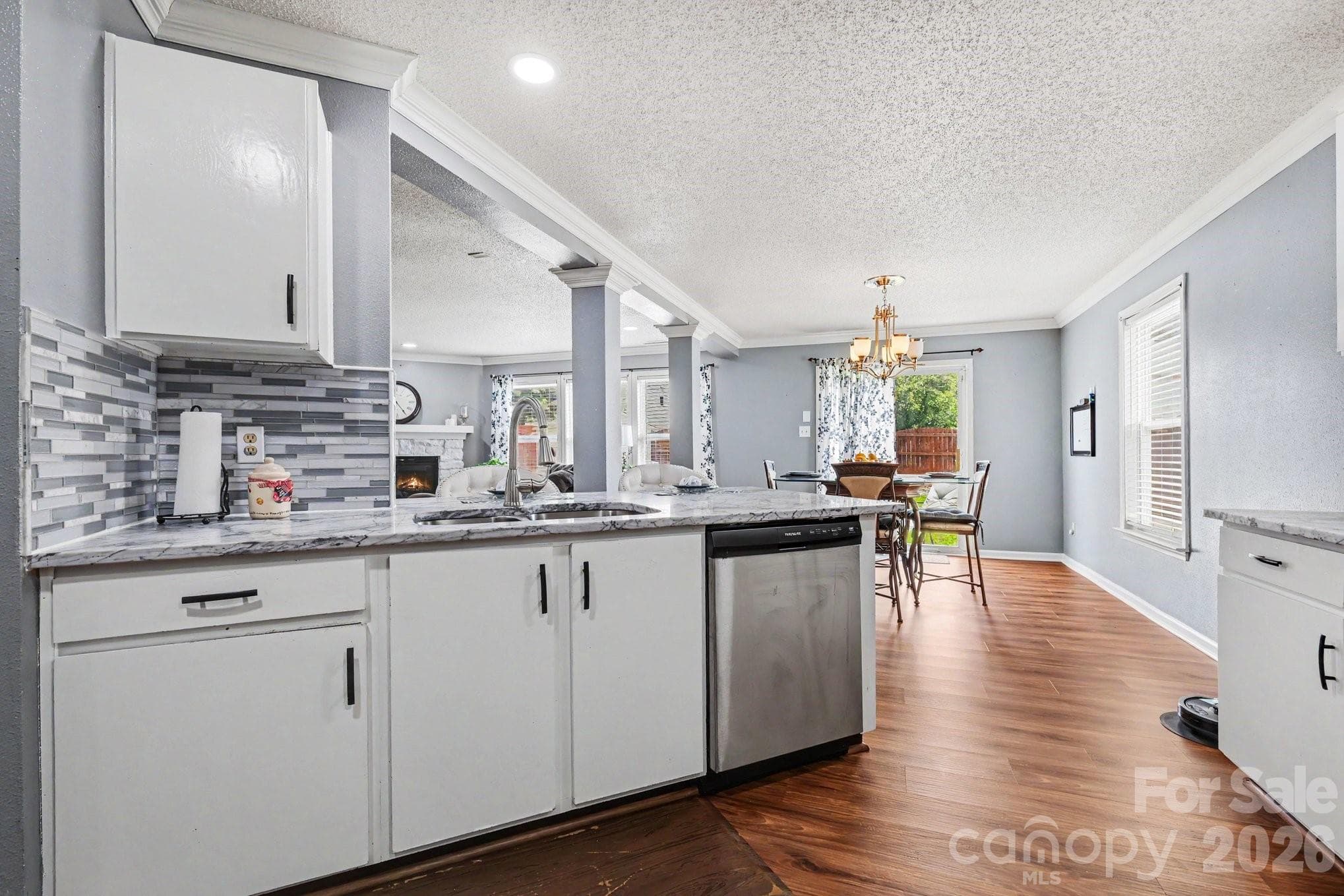 Kitchen - 5654 Hammermill Drive, Harrisburg