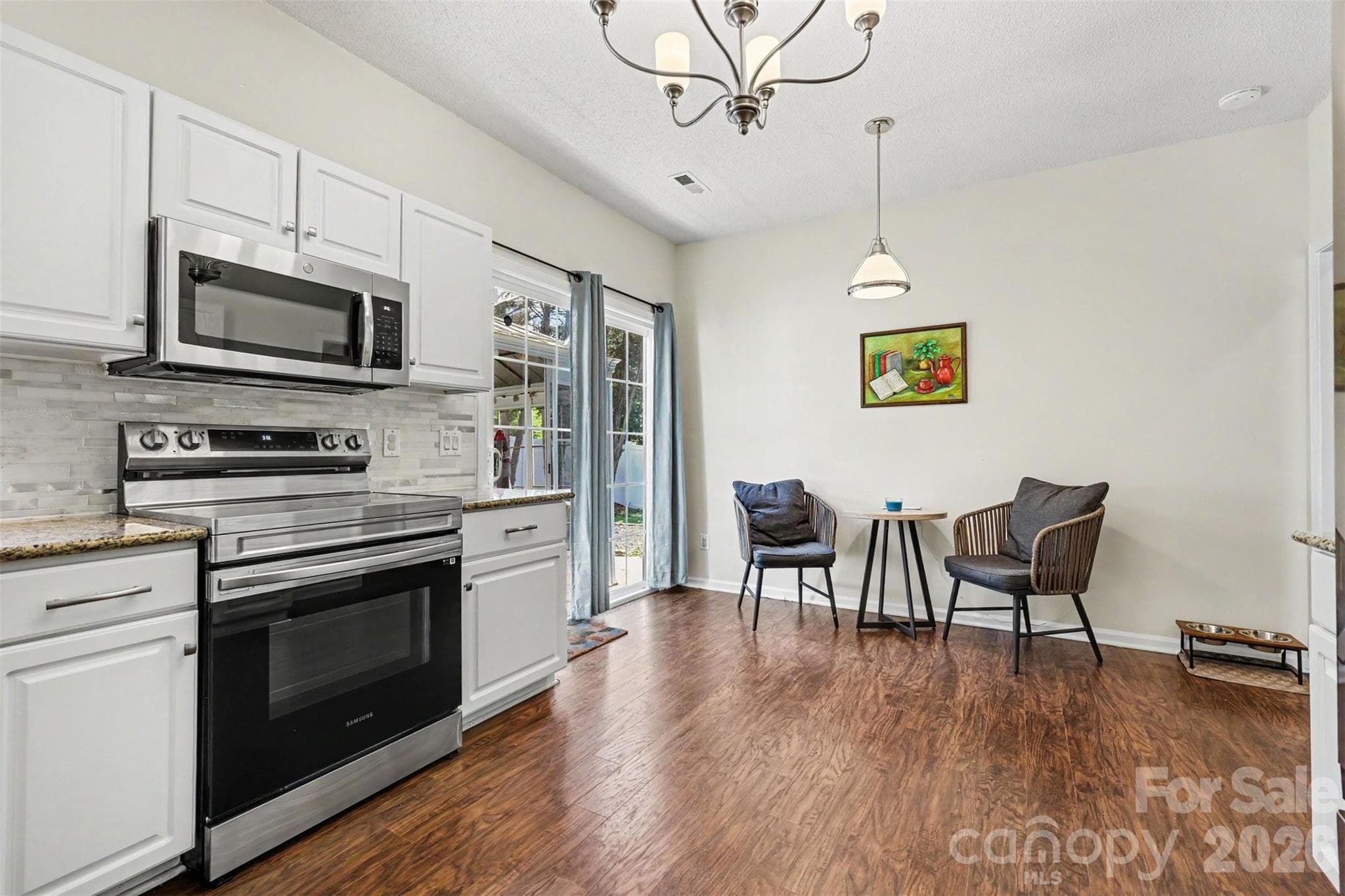 Single Family Residence at 11232 Laurel View Drive, Charlotte, photo 9 of 18