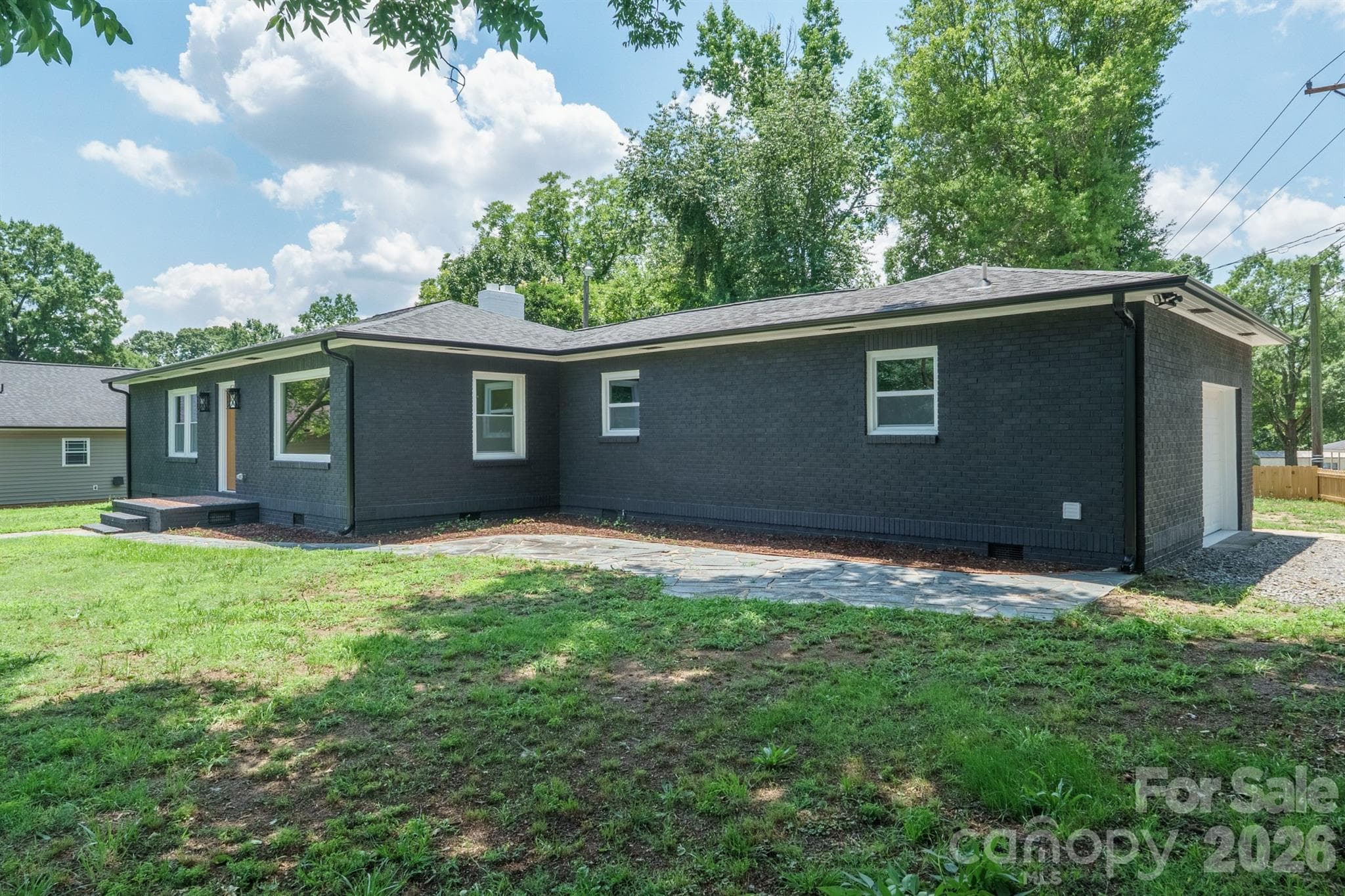 Single Family Residence at Kannapolis, photo 3 of 44