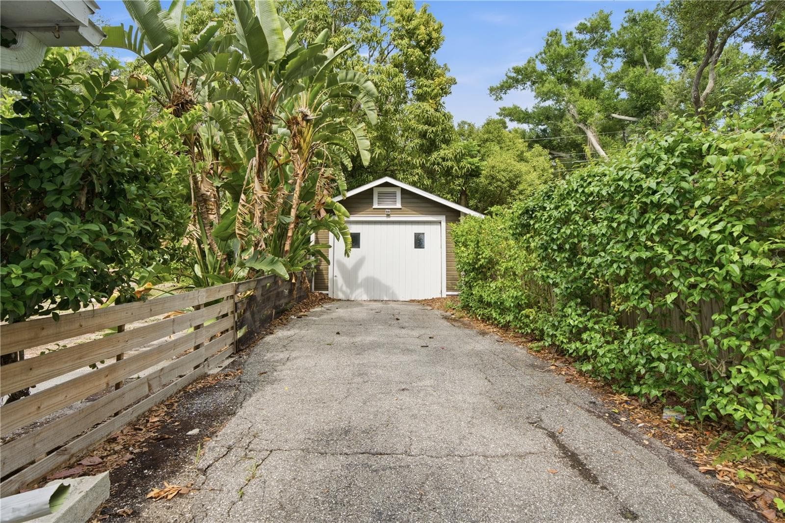 Single Family Residence at 411 W 48TH ST, BRADENTON, photo 36 of 51
